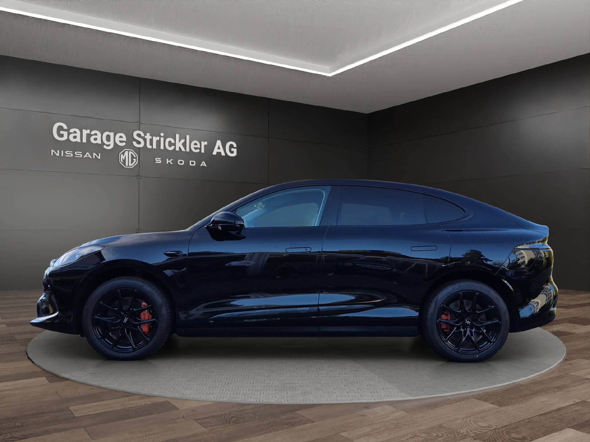 MG IM6 100 kWh Performance 4WD-image-1
