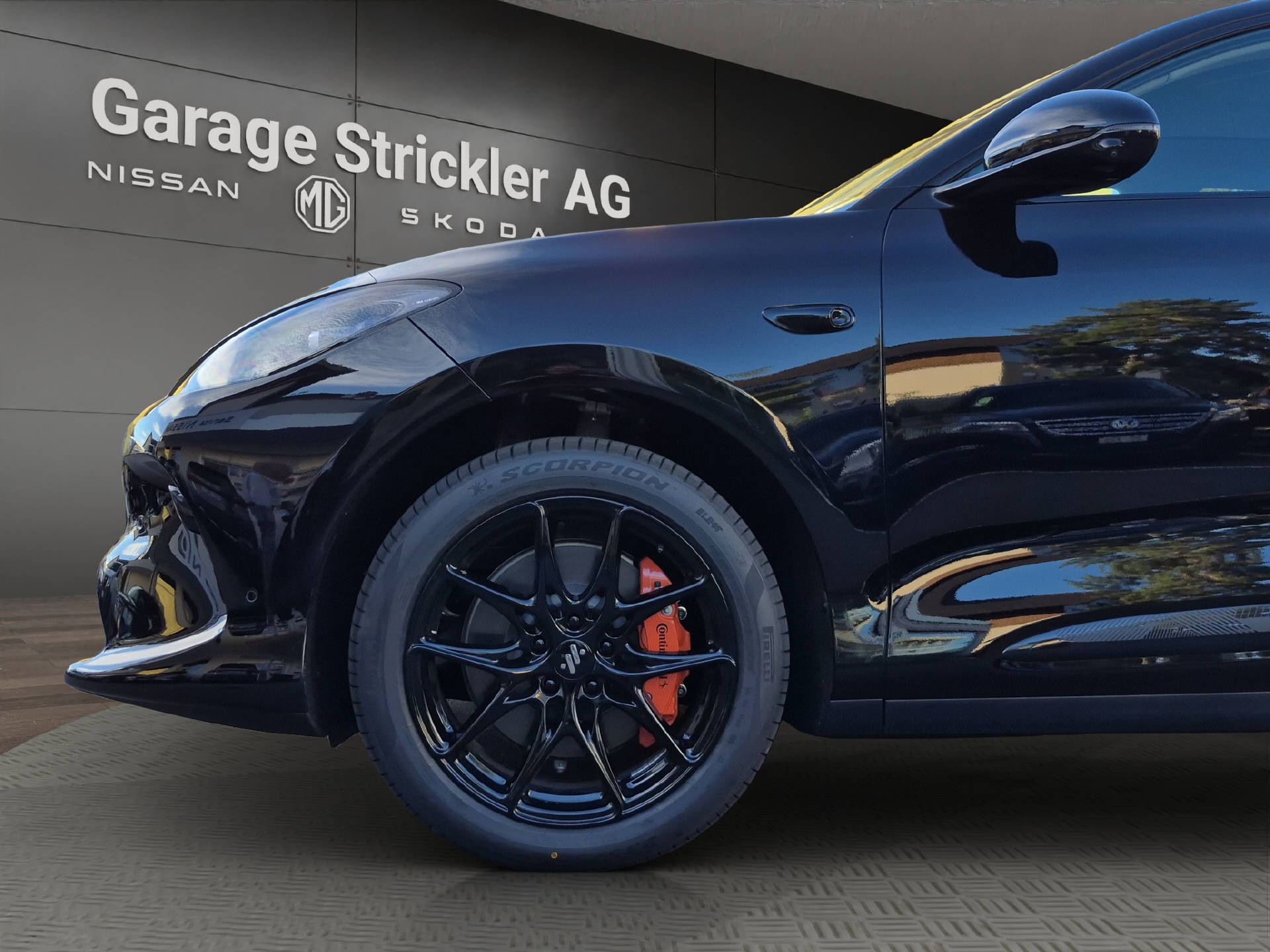 MG IM6 100 kWh Performance 4WD-image-8