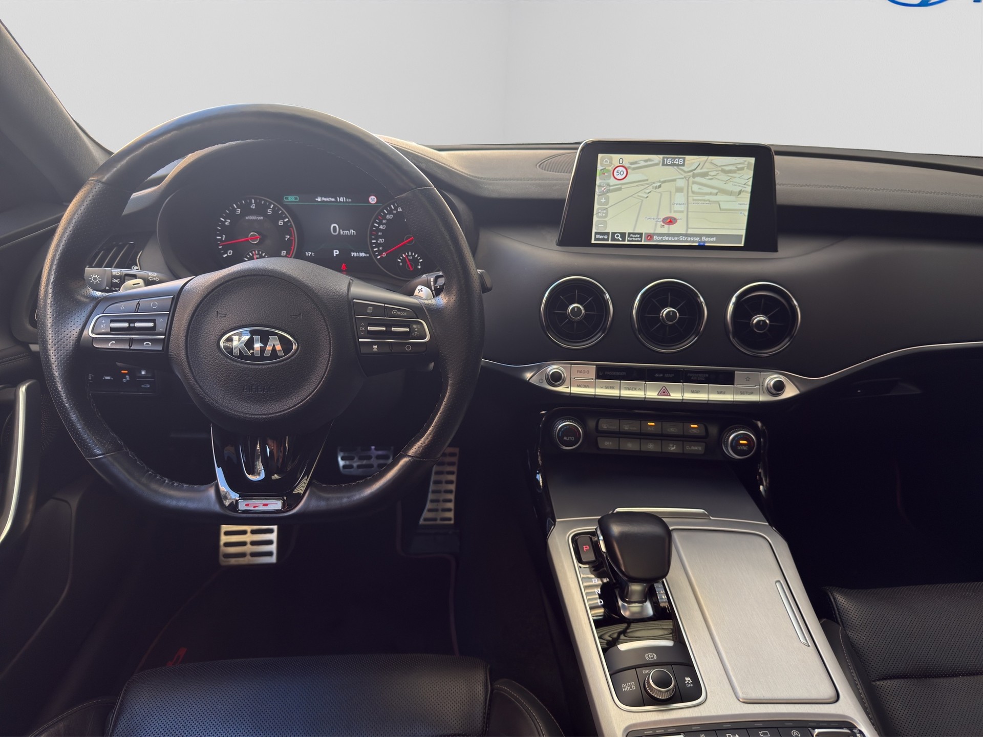 KIA Stinger 3.3 T-GDi GT AWD-image-10