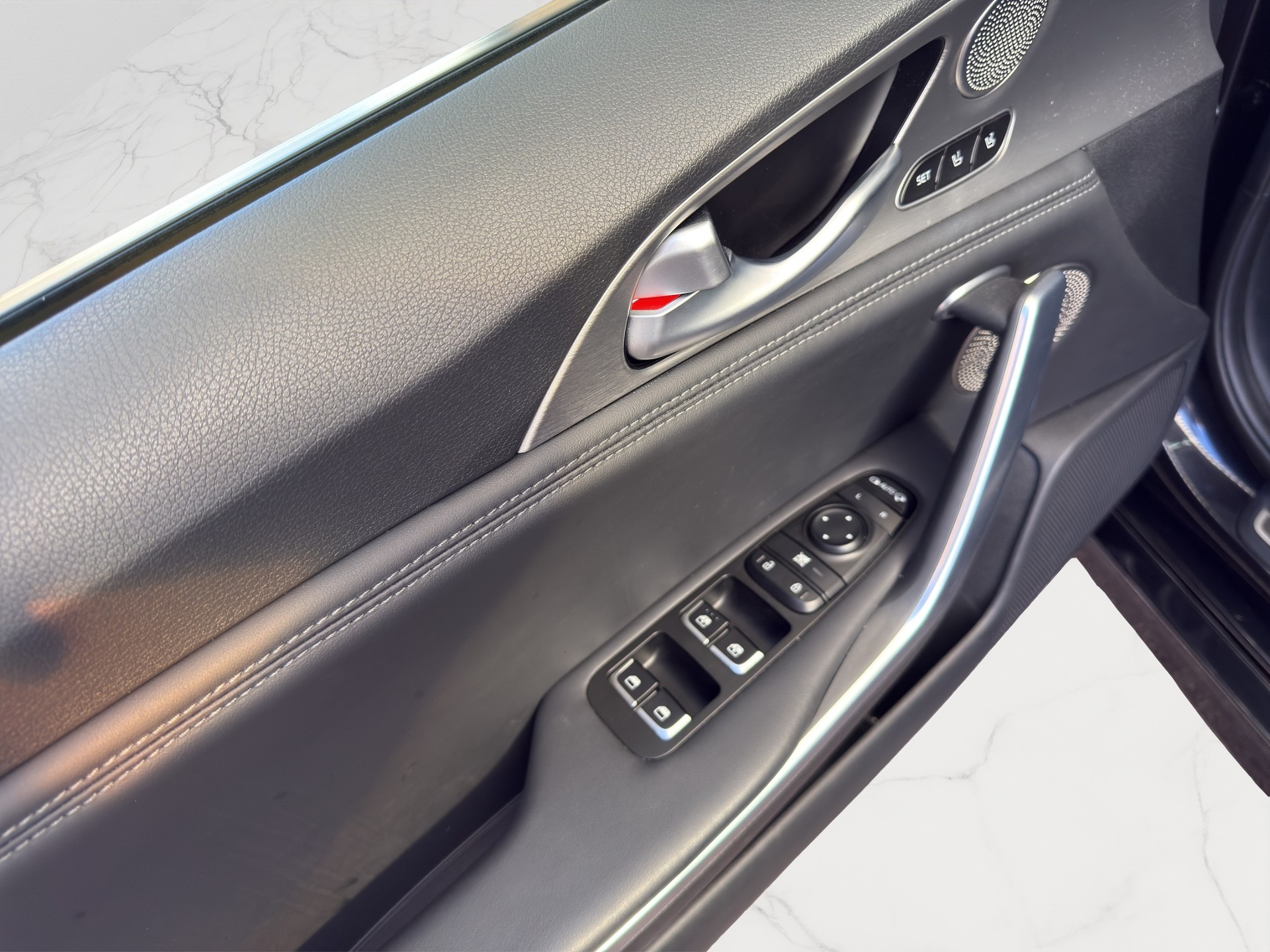 KIA Stinger 3.3 T-GDi GT AWD-image-13