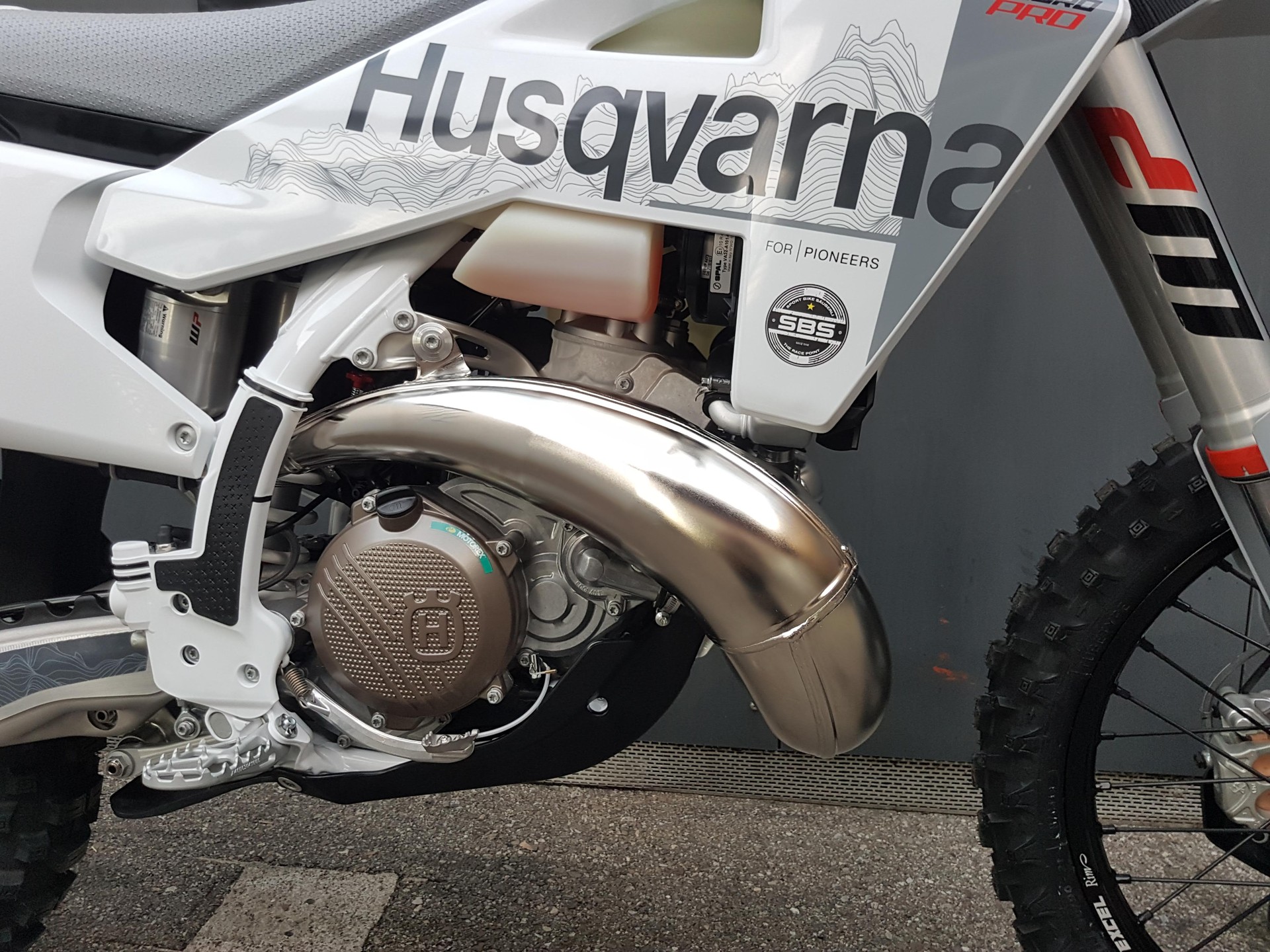 HUSQVARNA 300 i TE Pro 2T-showroom-element-2