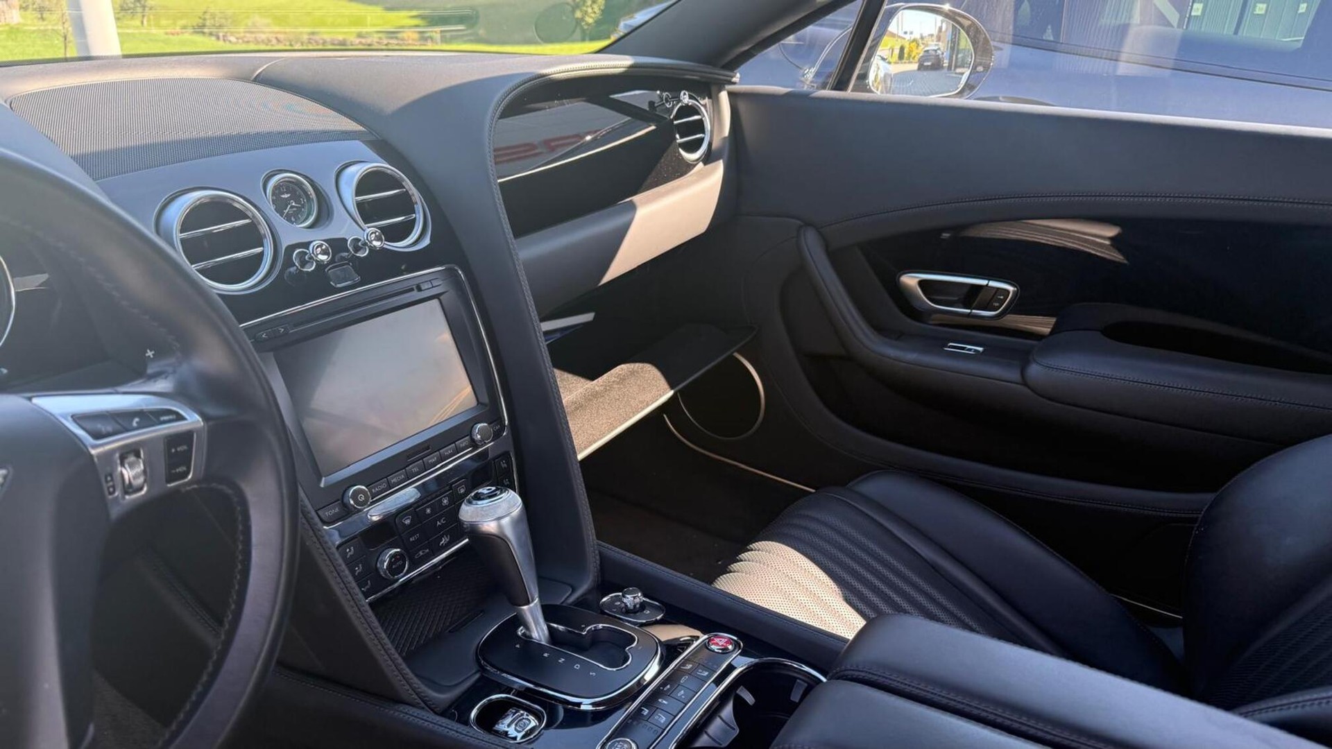BENTLEY 4.0 V8 S-image-1