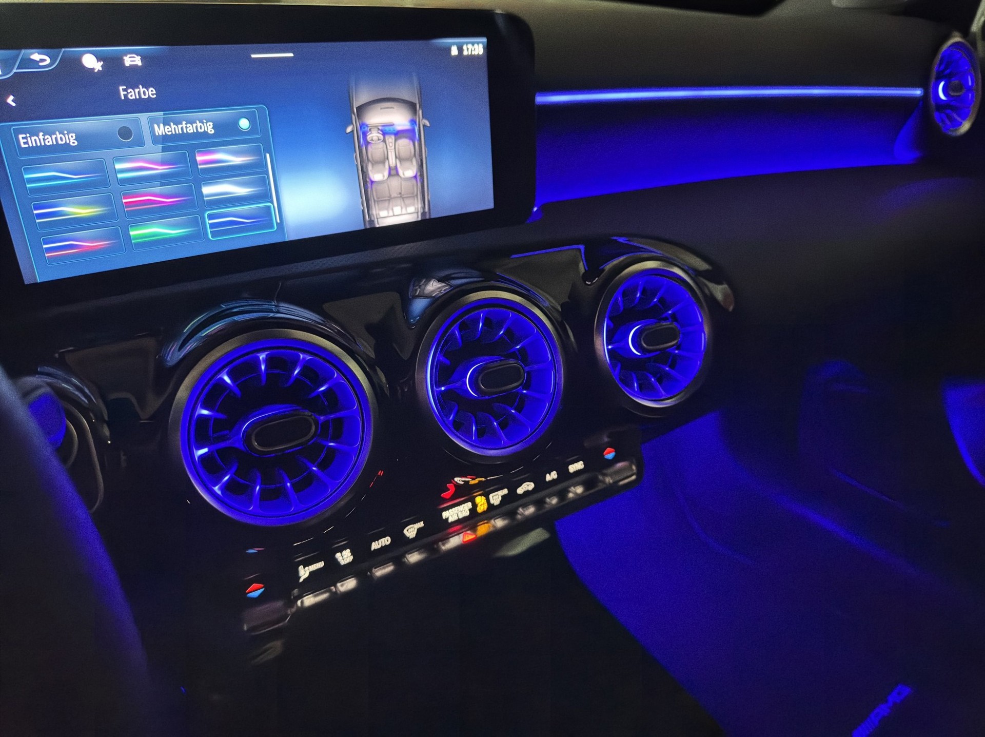 MERCEDES-BENZ A 200 7G-DCT "Panoramaschiebedach-RF.-Kamera-Navi"-image-17