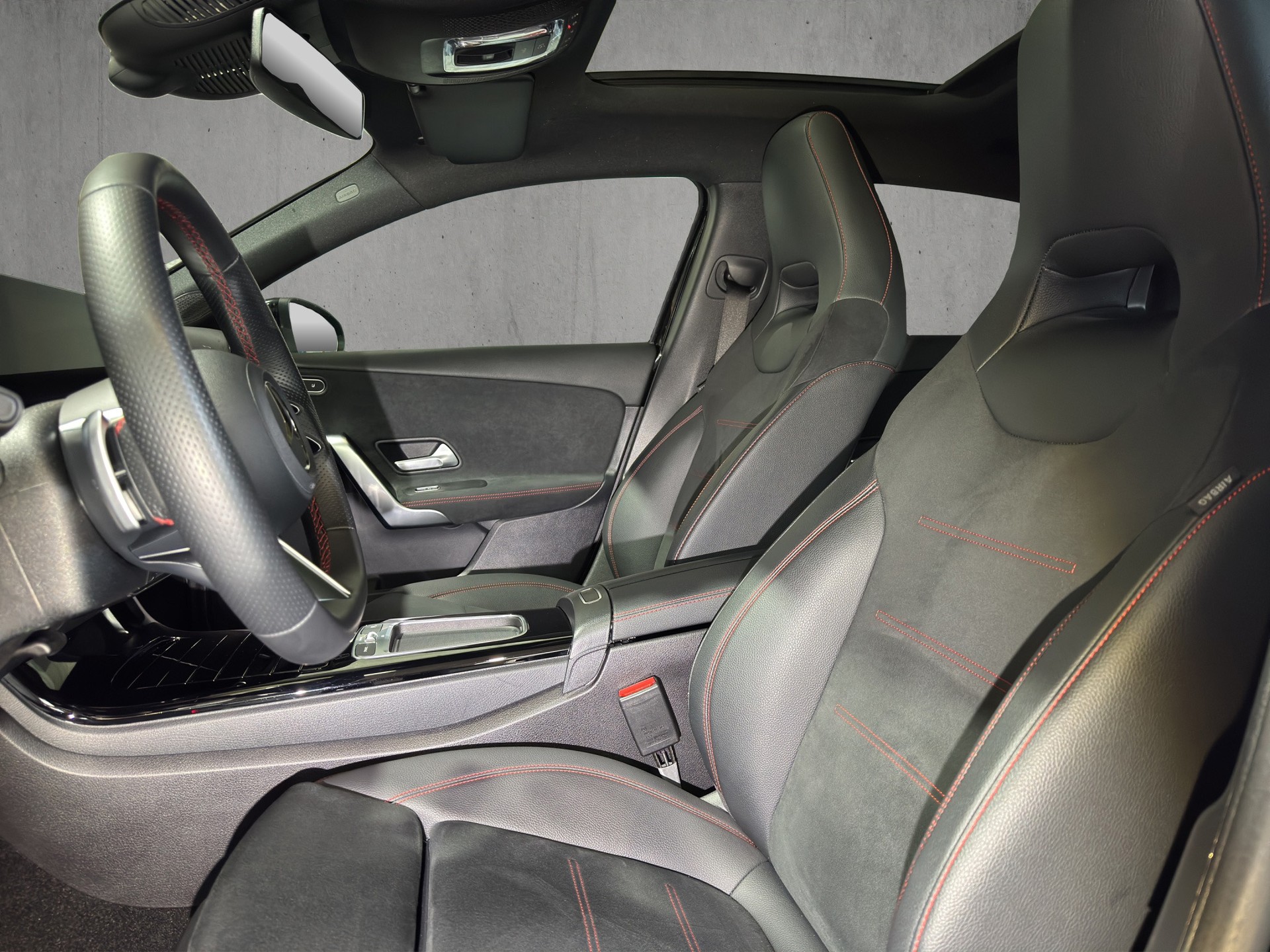 MERCEDES-BENZ A 200 7G-DCT "Panoramaschiebedach-RF.-Kamera-Navi"-image-7