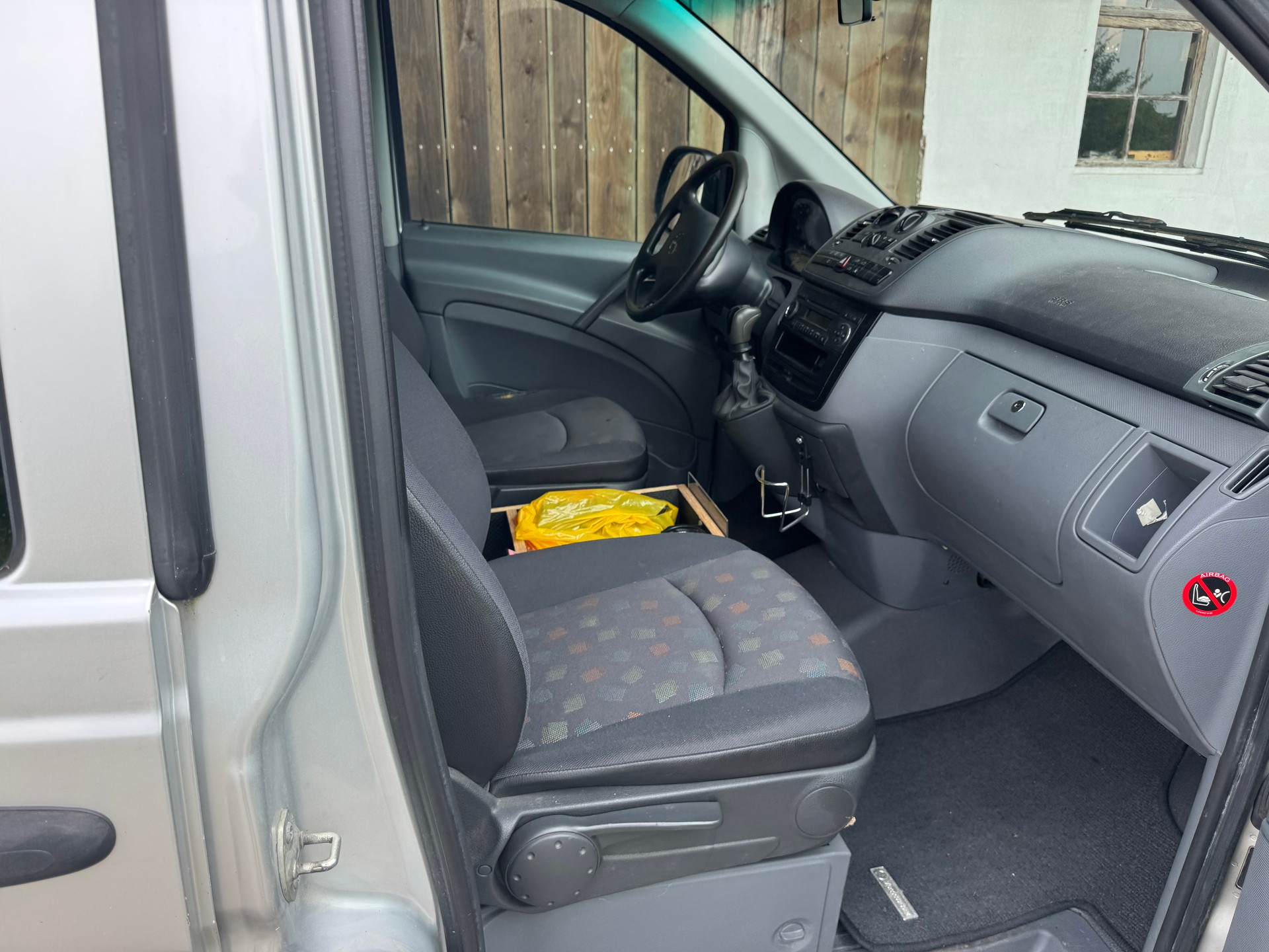 MERCEDES-BENZ Vito 115 CDI EL-image-10