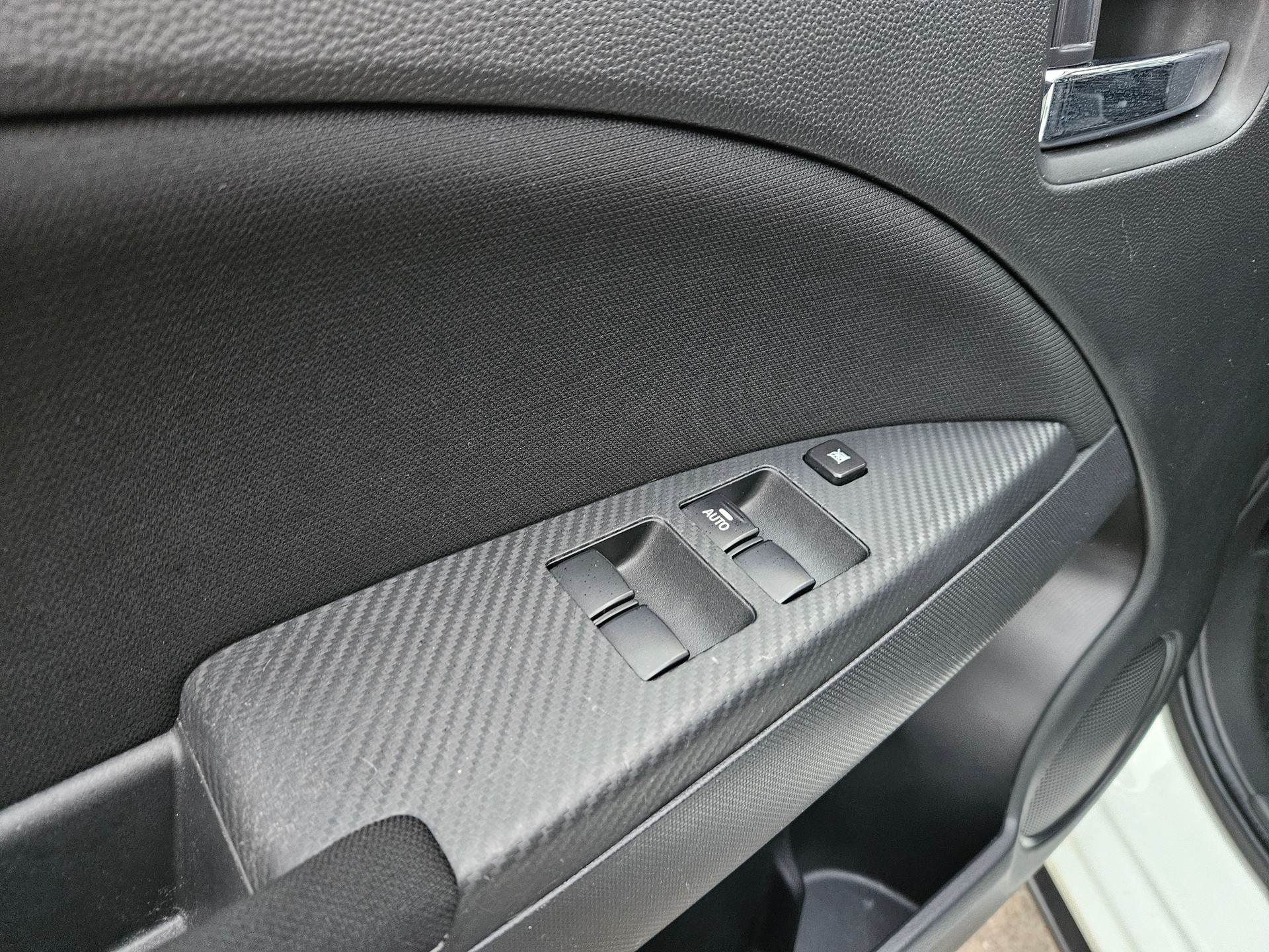 MITSUBISHI Space Star 1.2 CVT Invite-image-13