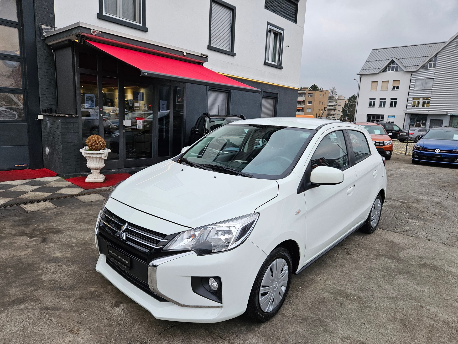 MITSUBISHI Space Star 1.2 CVT Invite-showroom-element-3