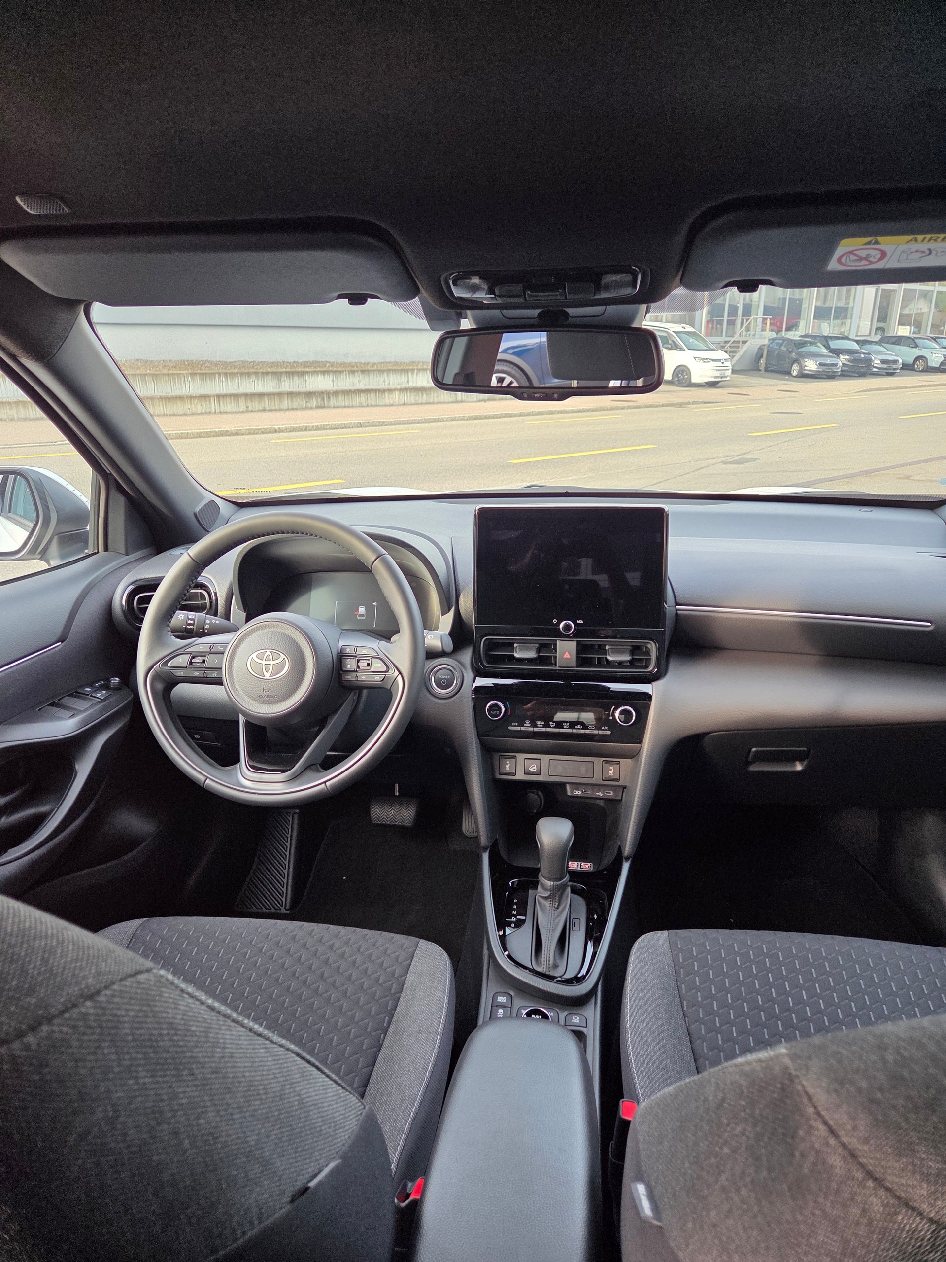 TOYOTA Yaris Cross 1.5 Trend AWDi e-CVT 130CV-image-4