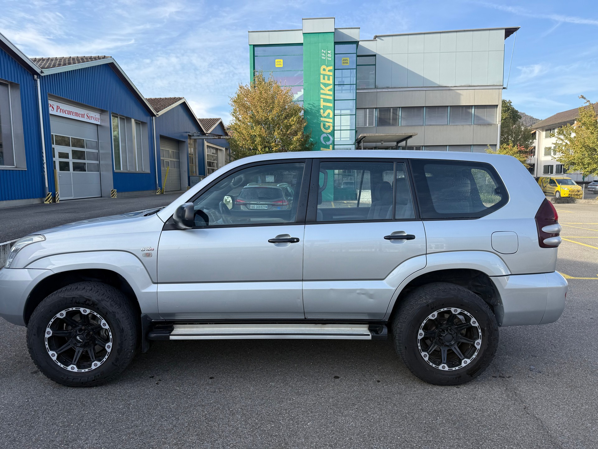 TOYOTA Land Cruiser 3.0 TD Linea Terra-image-5