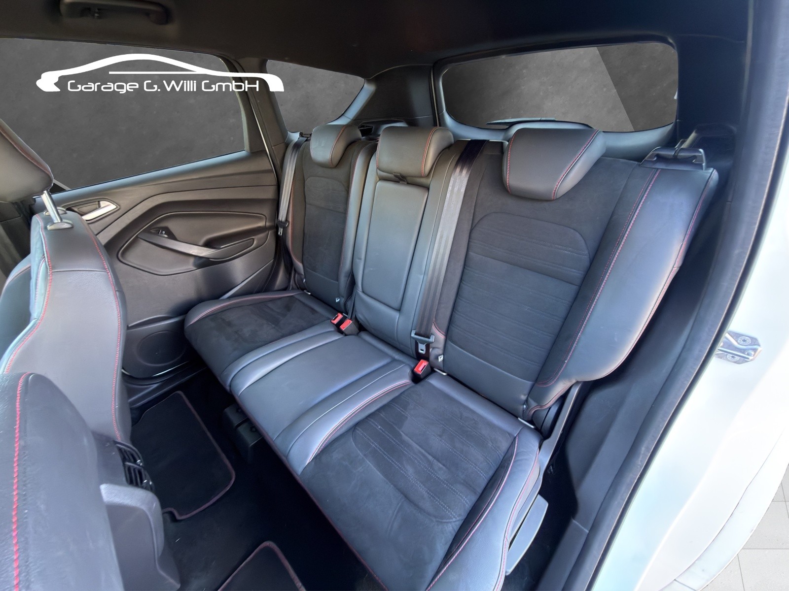 FORD Kuga 1.5 SCTi ST Line High 4WD Automatic-image-16