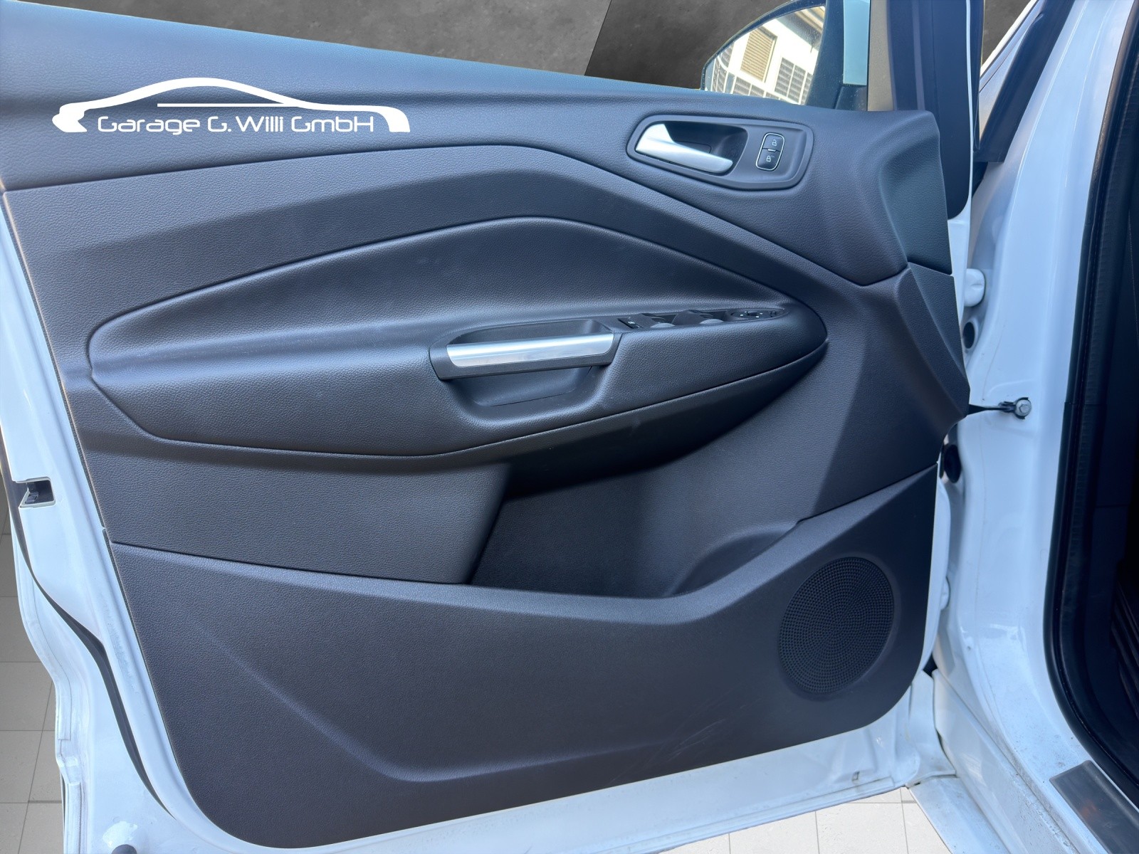 FORD Kuga 1.5 SCTi ST Line High 4WD Automatic-image-15