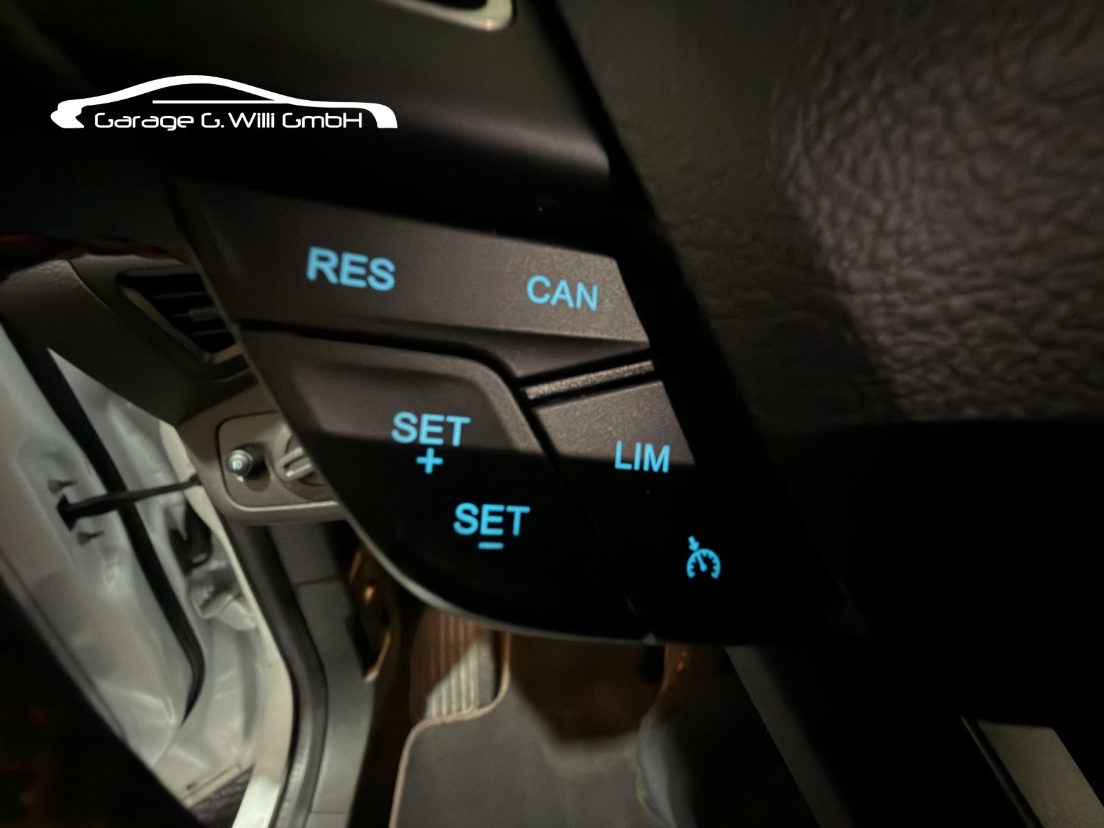 FORD Kuga 1.5 SCTi ST Line High 4WD Automatic-image-21