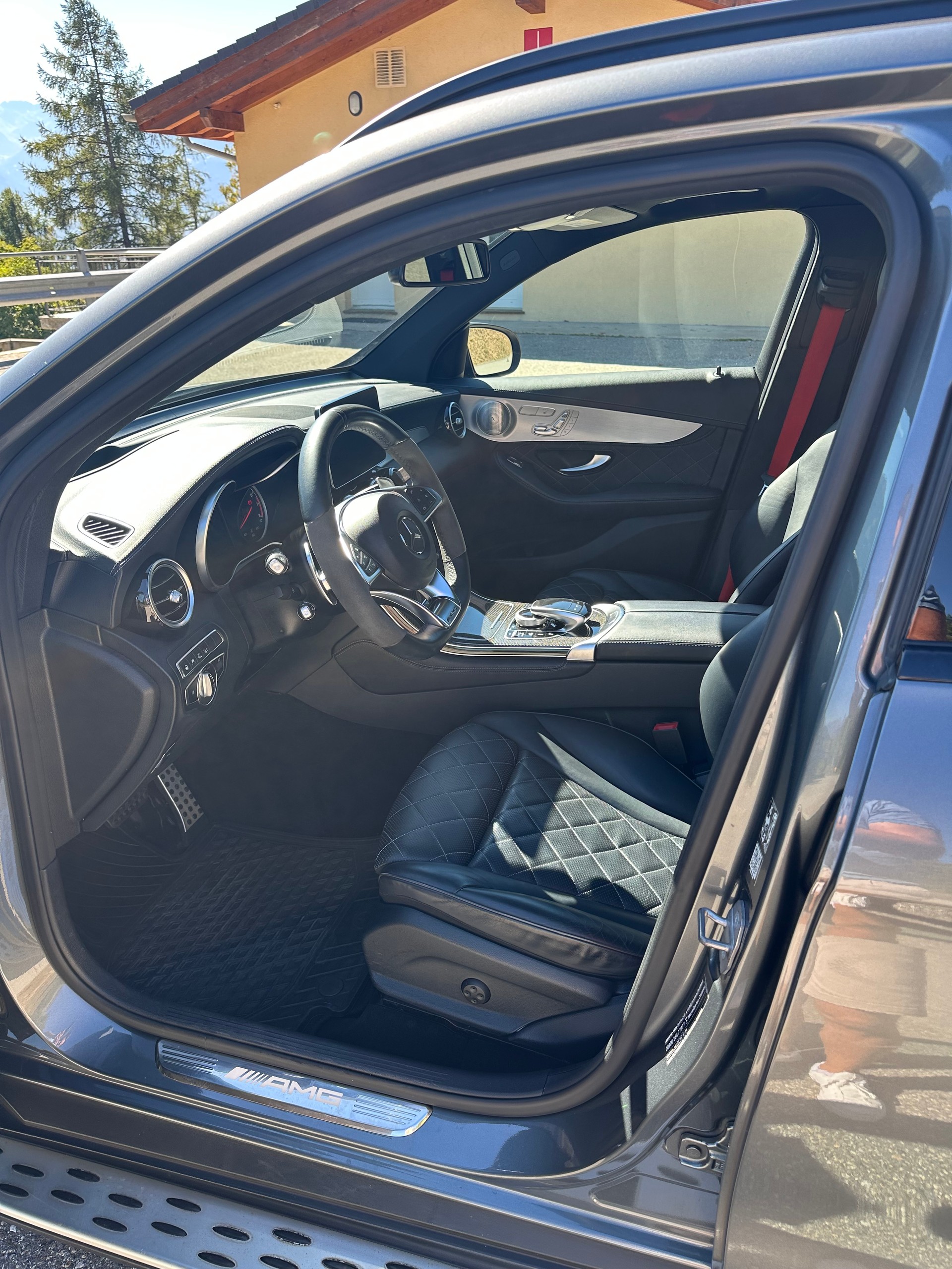 MERCEDES-BENZ GLC 43 AMG 4m-image-9