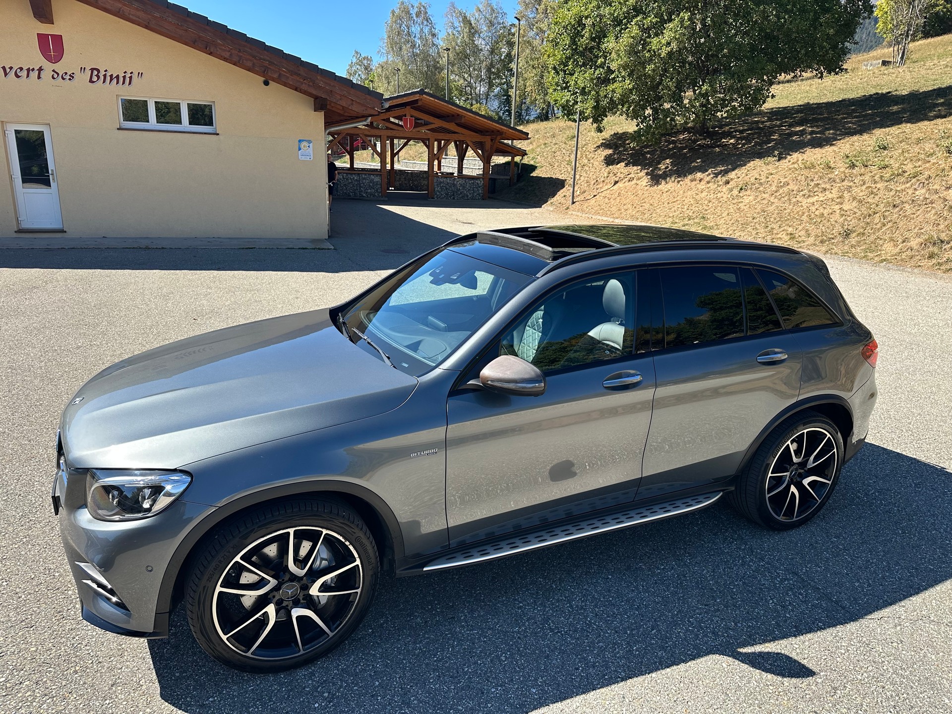 MERCEDES-BENZ GLC 43 AMG 4m-image-17