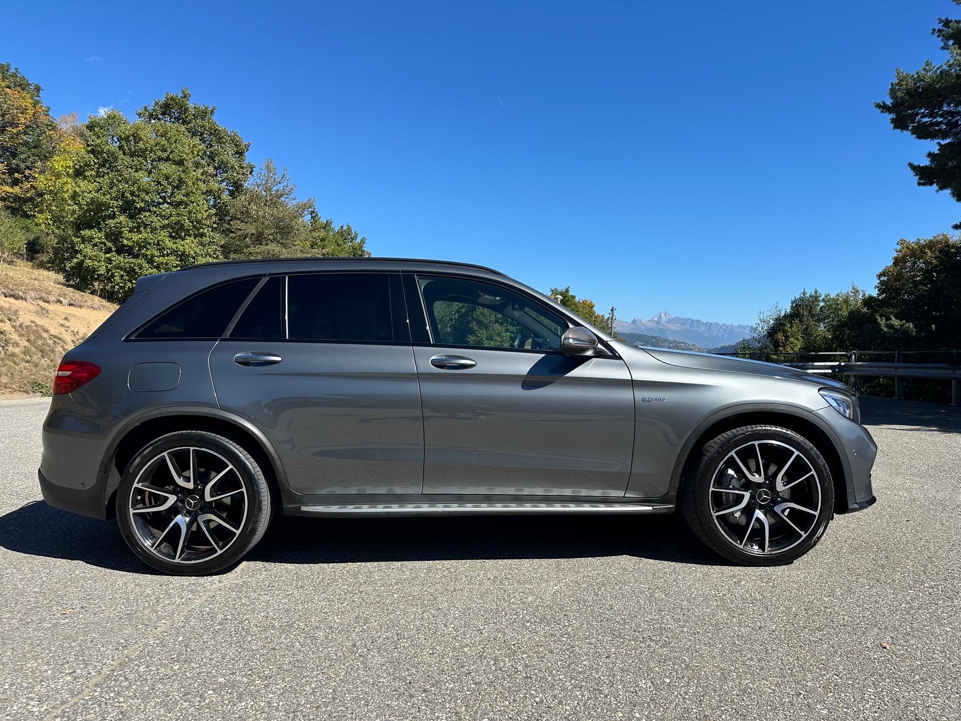 MERCEDES-BENZ GLC 43 AMG 4m-image-6