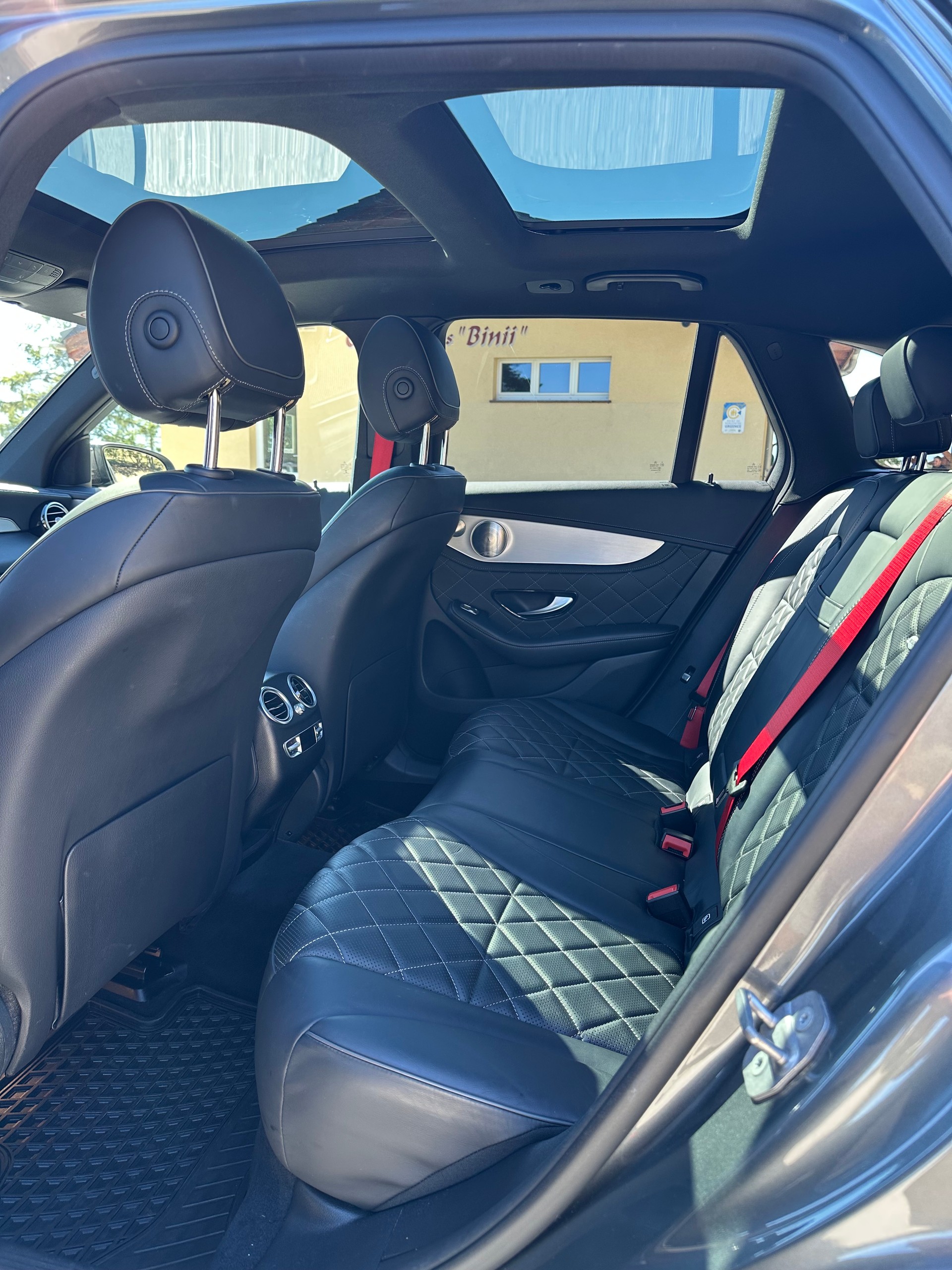 MERCEDES-BENZ GLC 43 AMG 4m-image-12