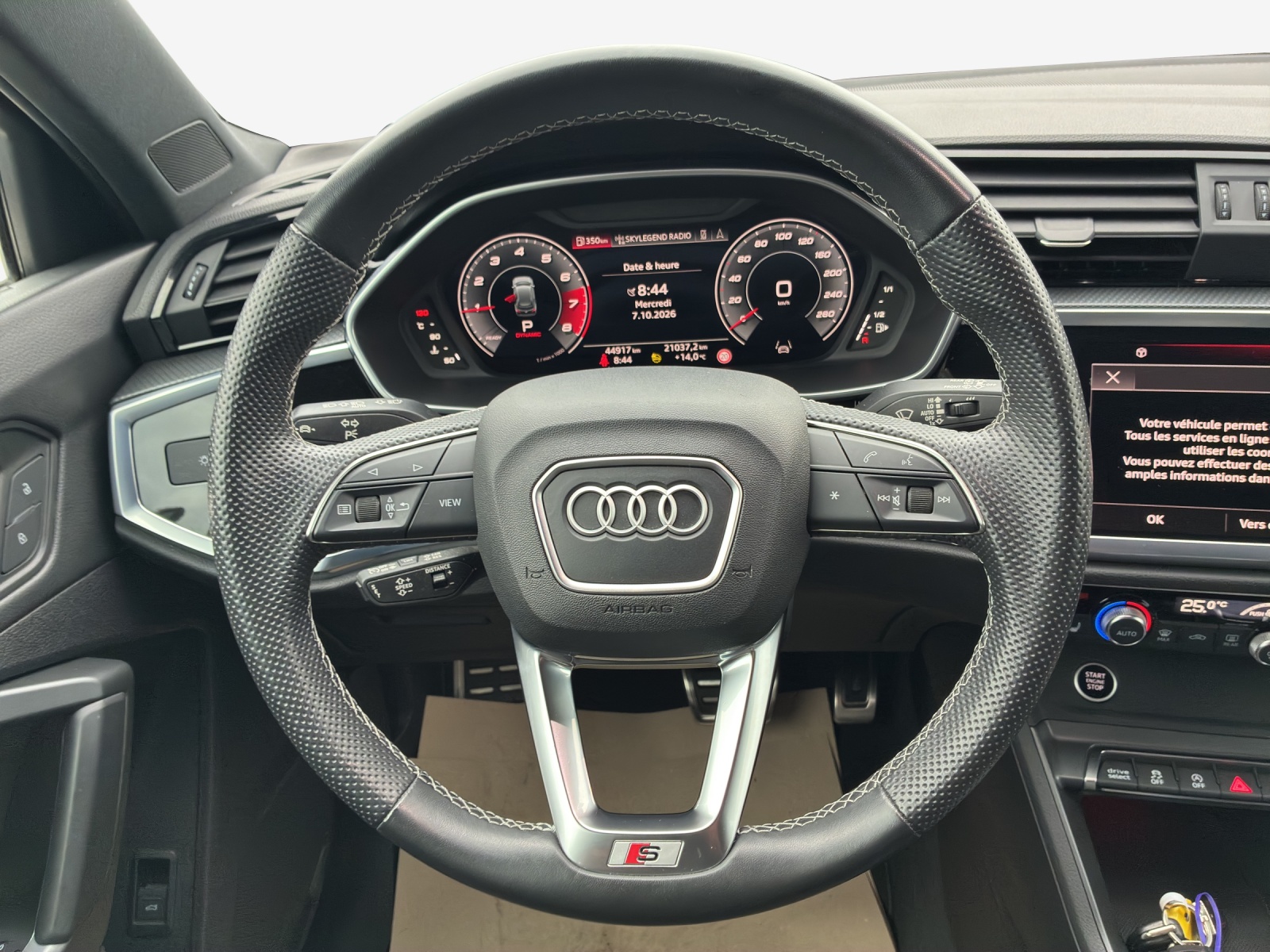 AUDI Q3 35 TFSI S line Attraction S-tronic-image-9