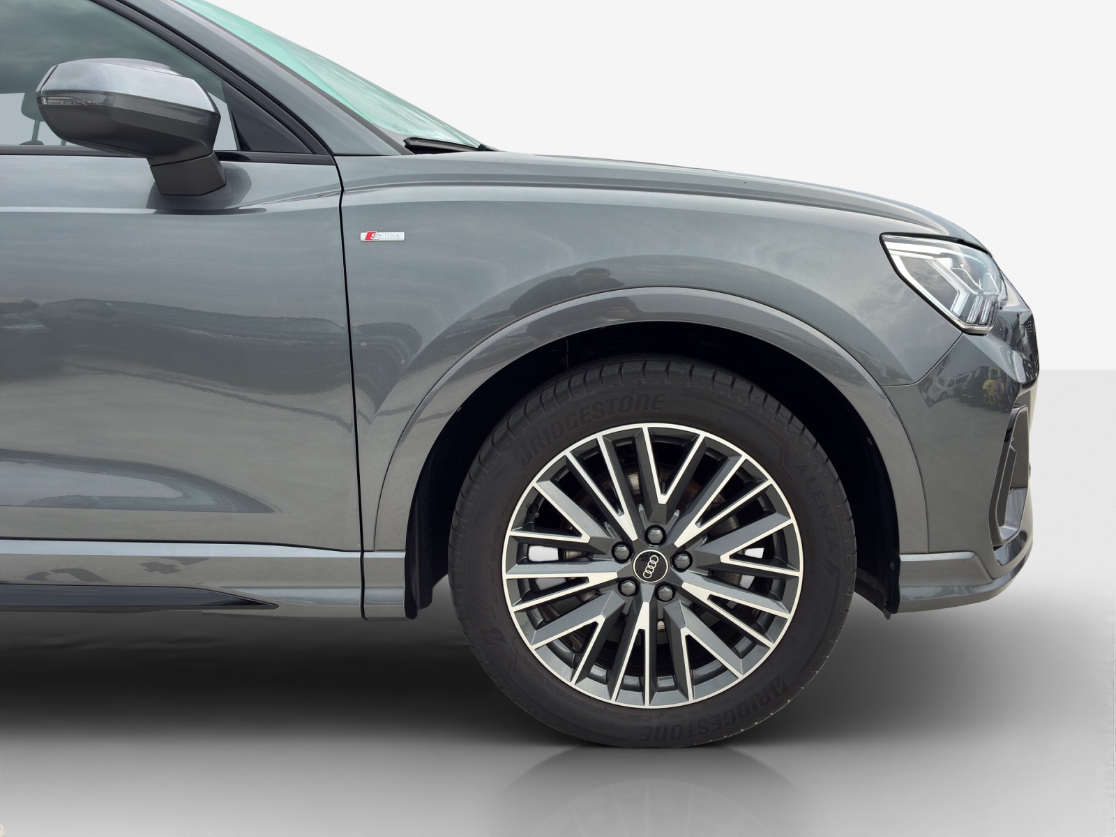 AUDI Q3 35 TFSI S line Attraction S-tronic-image-13