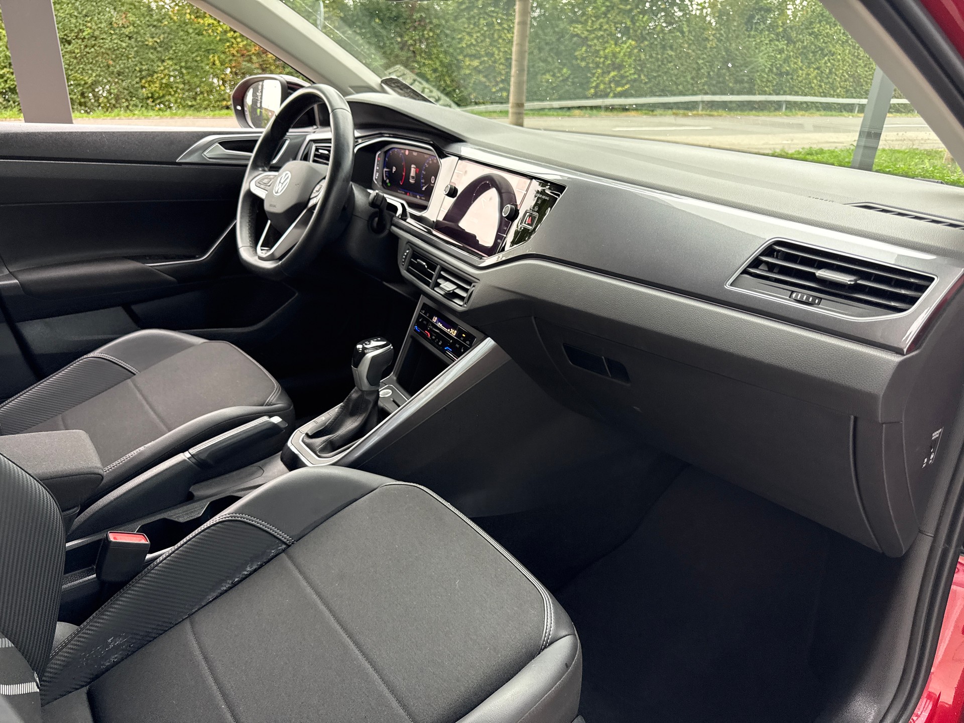 VW Taigo 1.5 TSI R-Line DSG-image-6