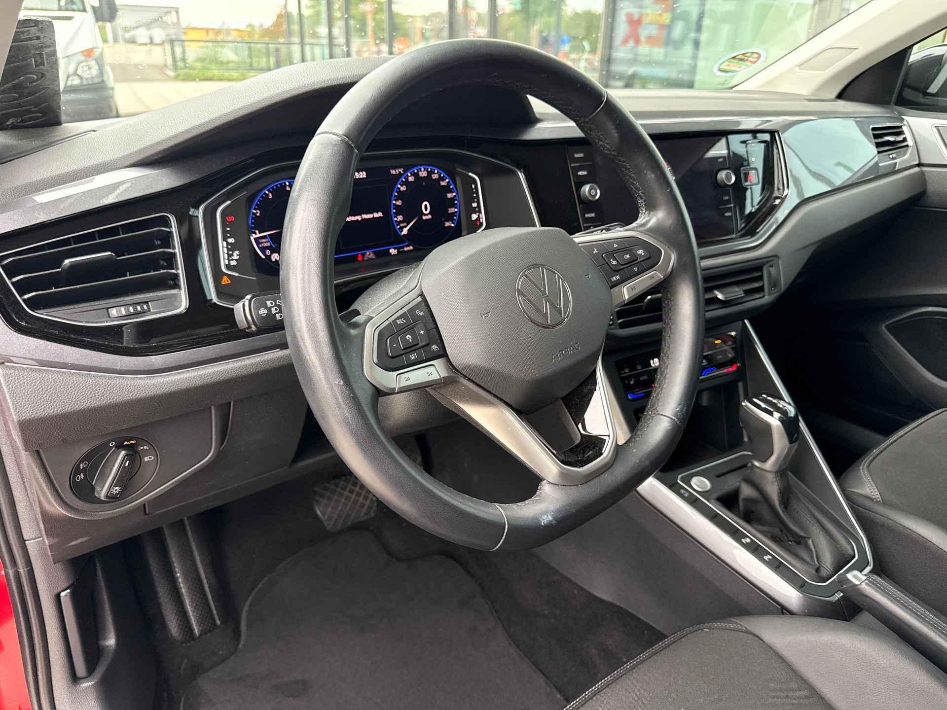 VW Taigo 1.5 TSI R-Line DSG-image-9