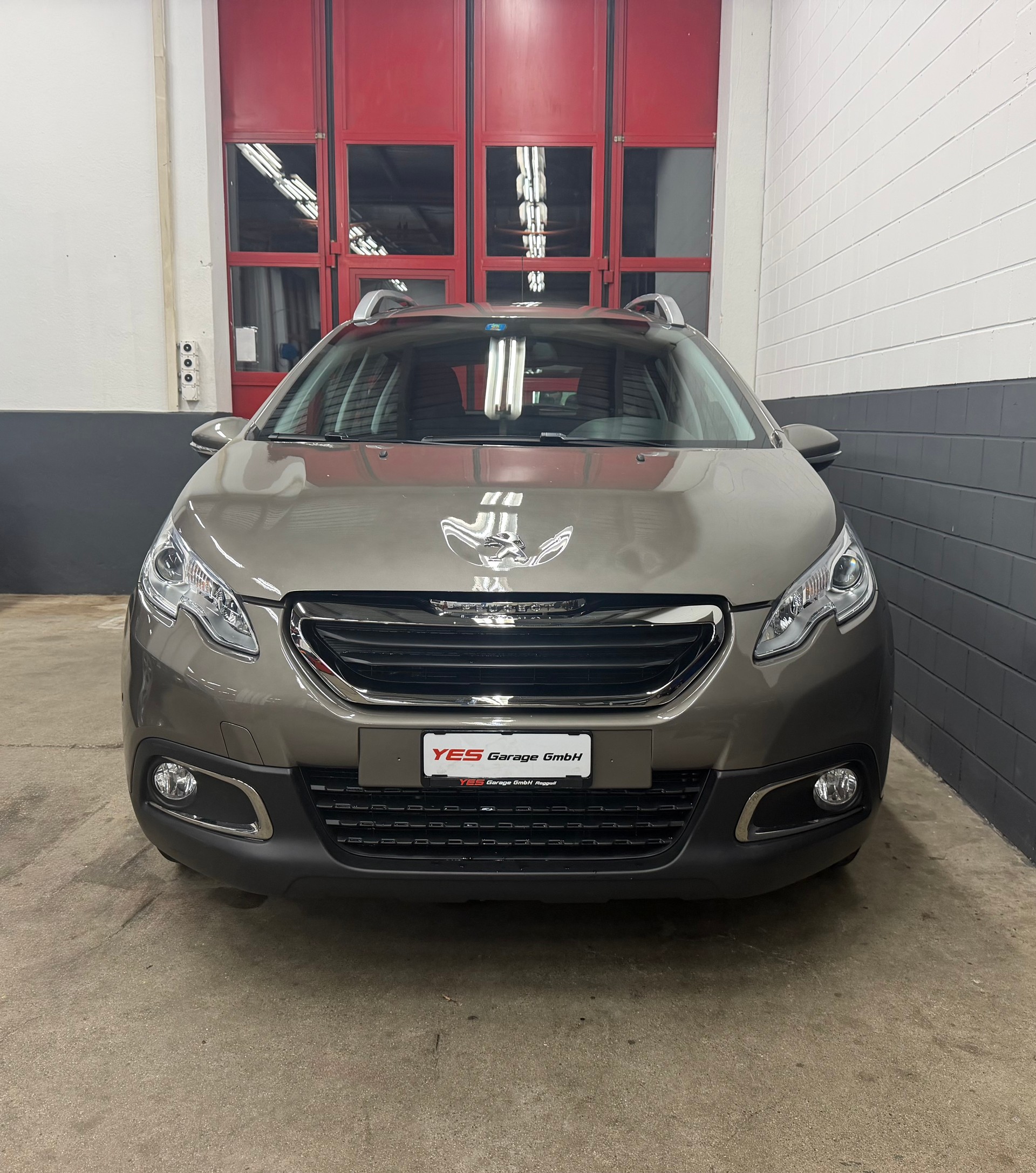 PEUGEOT 2008 1.2 PureTech Active EAT6 //NEU AB MFK!-image-1