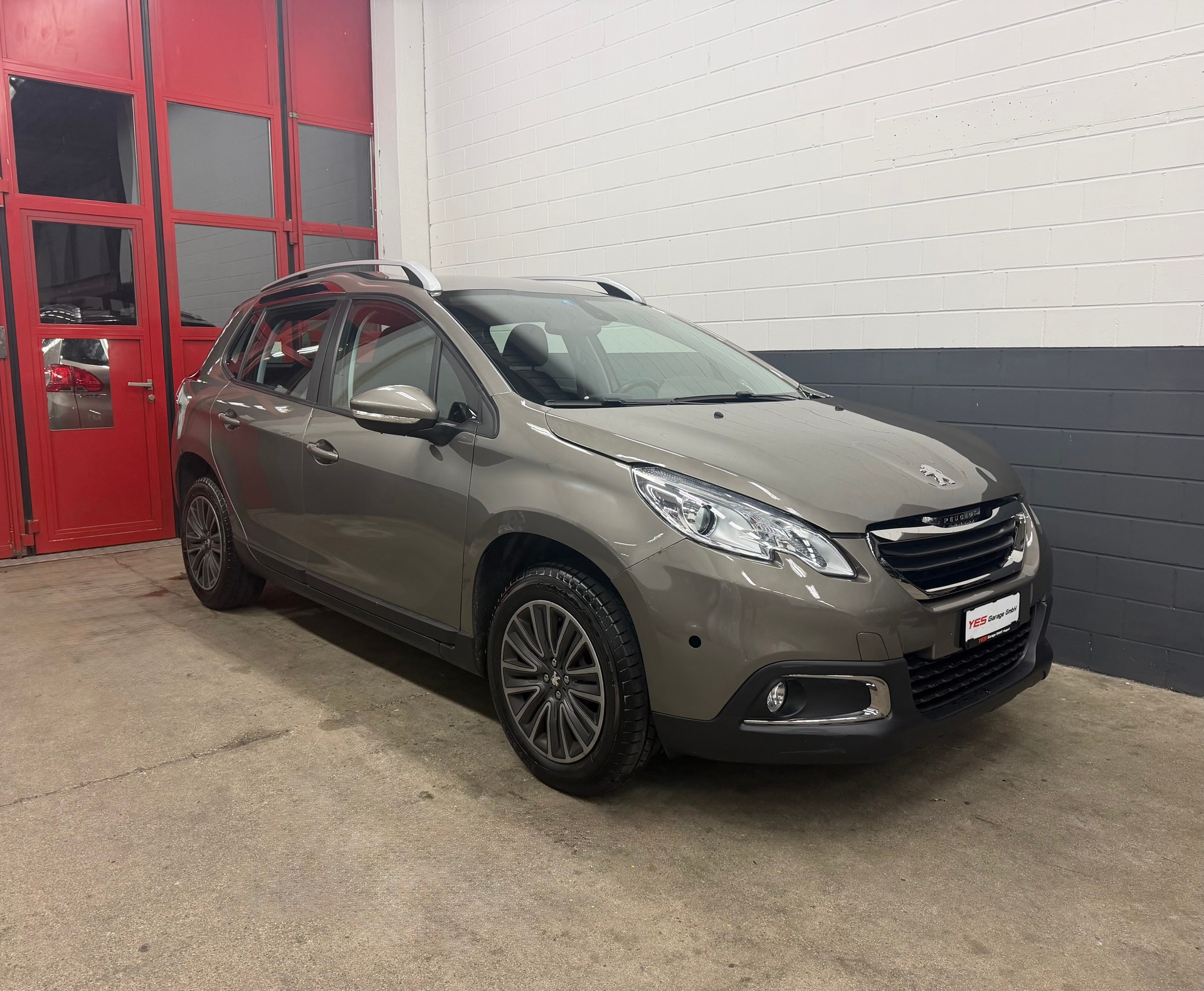 PEUGEOT 2008 1.2 PureTech Active EAT6 //NEU AB MFK!-image-0