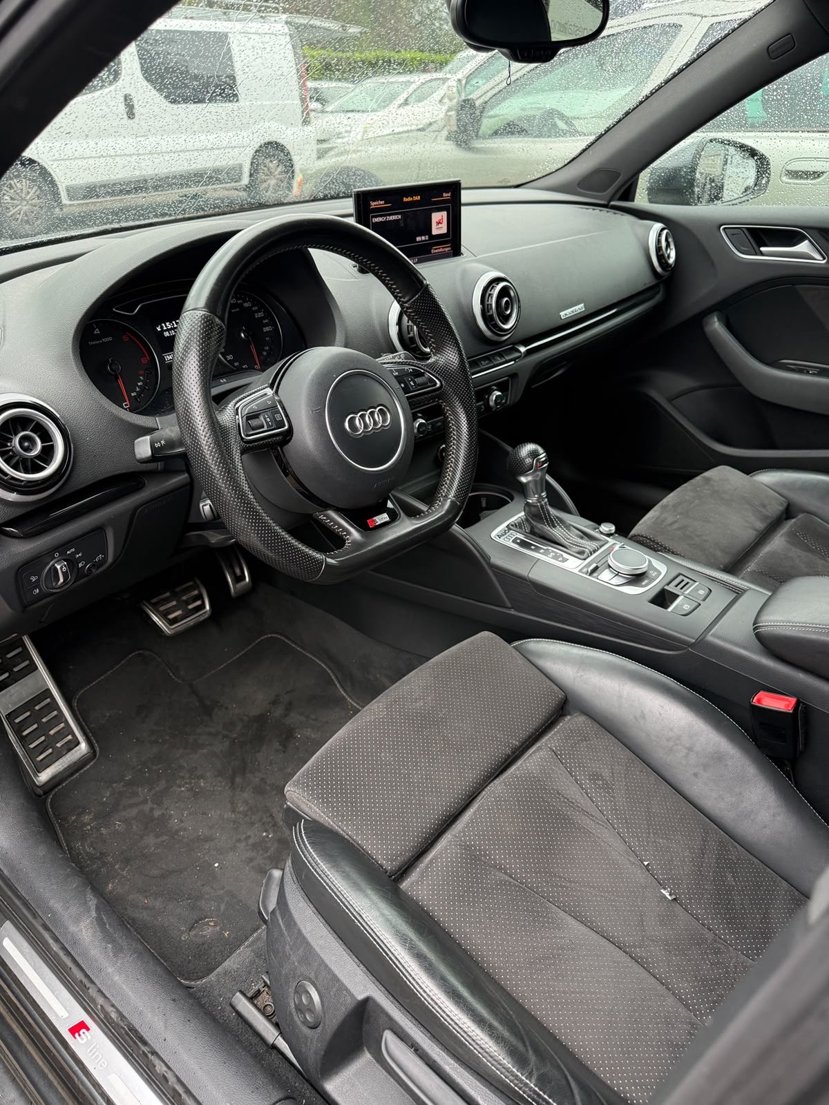 AUDI A3 Sportback 2.0 TDI S-Line quattro S-tronic-image-5