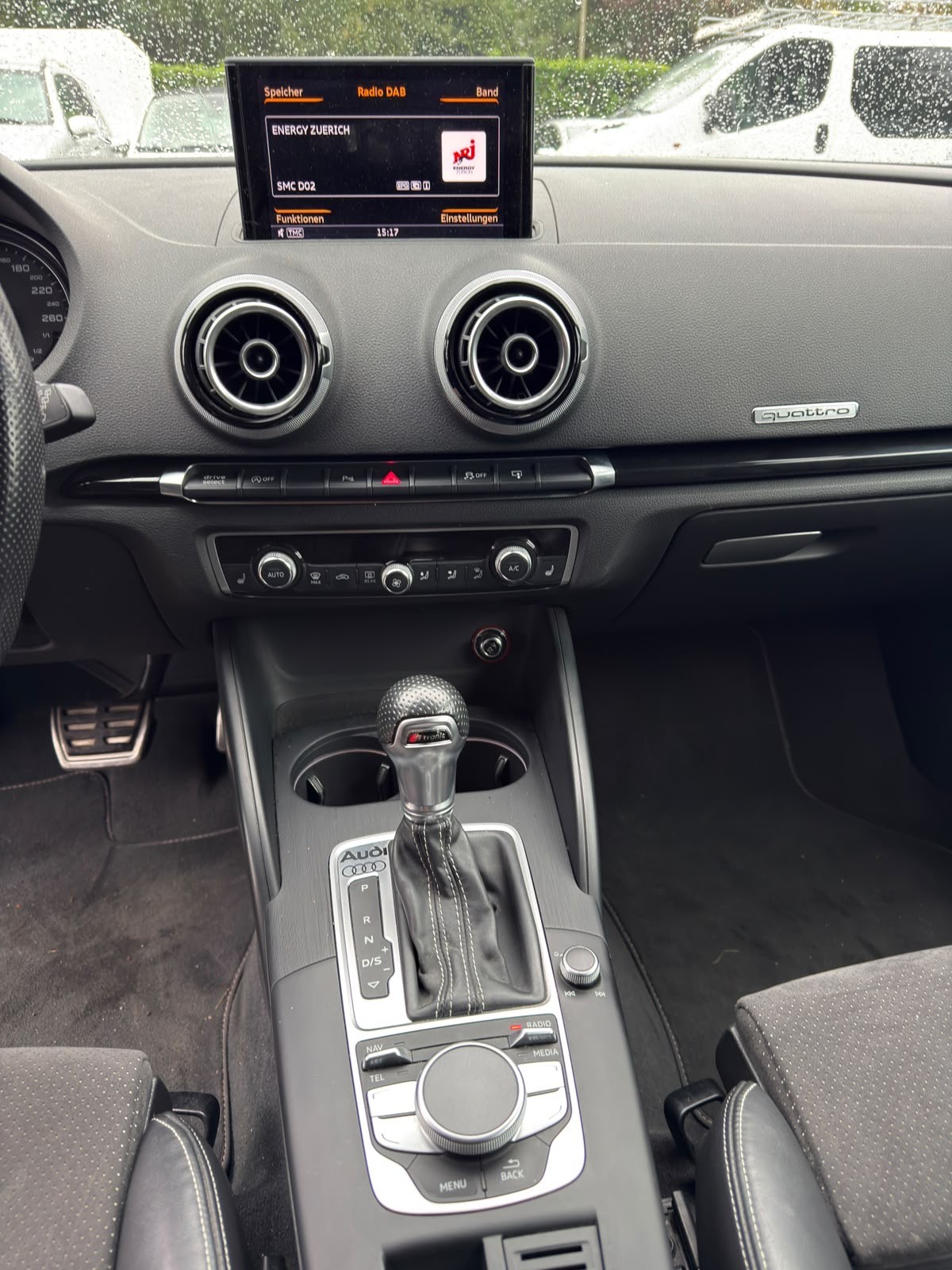 AUDI A3 Sportback 2.0 TDI S-Line quattro S-tronic-image-7