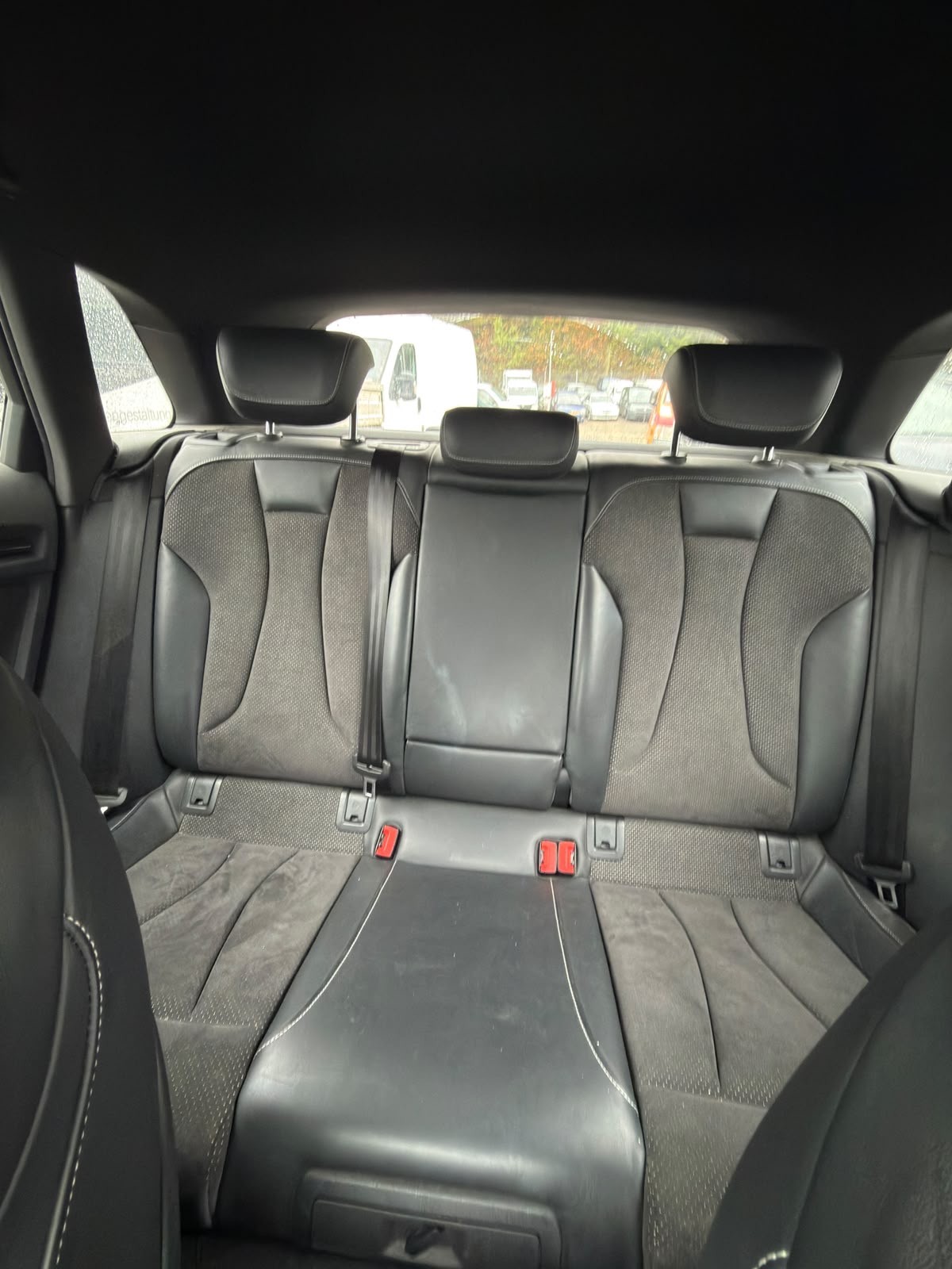 AUDI A3 Sportback 2.0 TDI S-Line quattro S-tronic-image-6