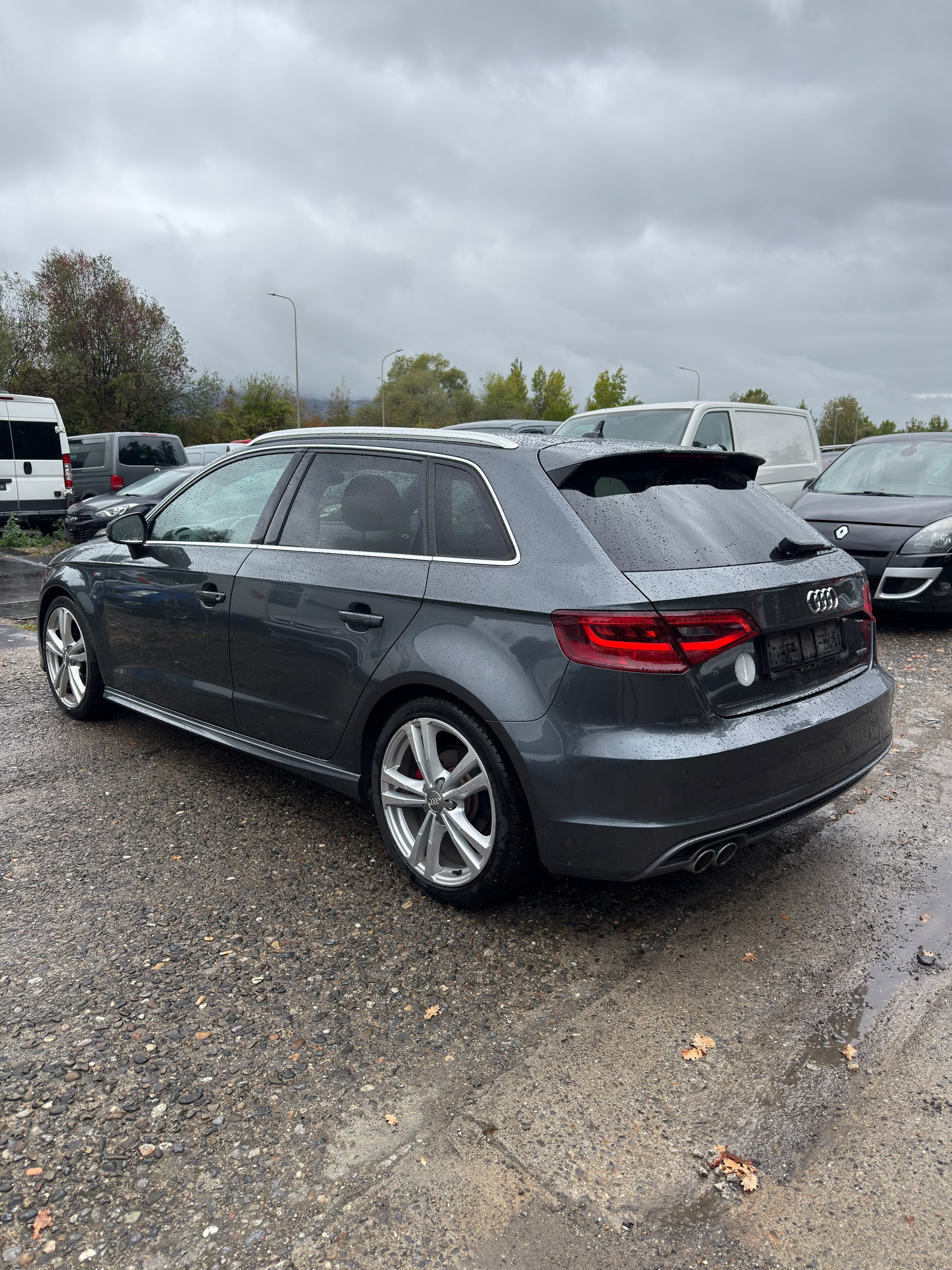 AUDI A3 Sportback 2.0 TDI S-Line quattro S-tronic-image-4