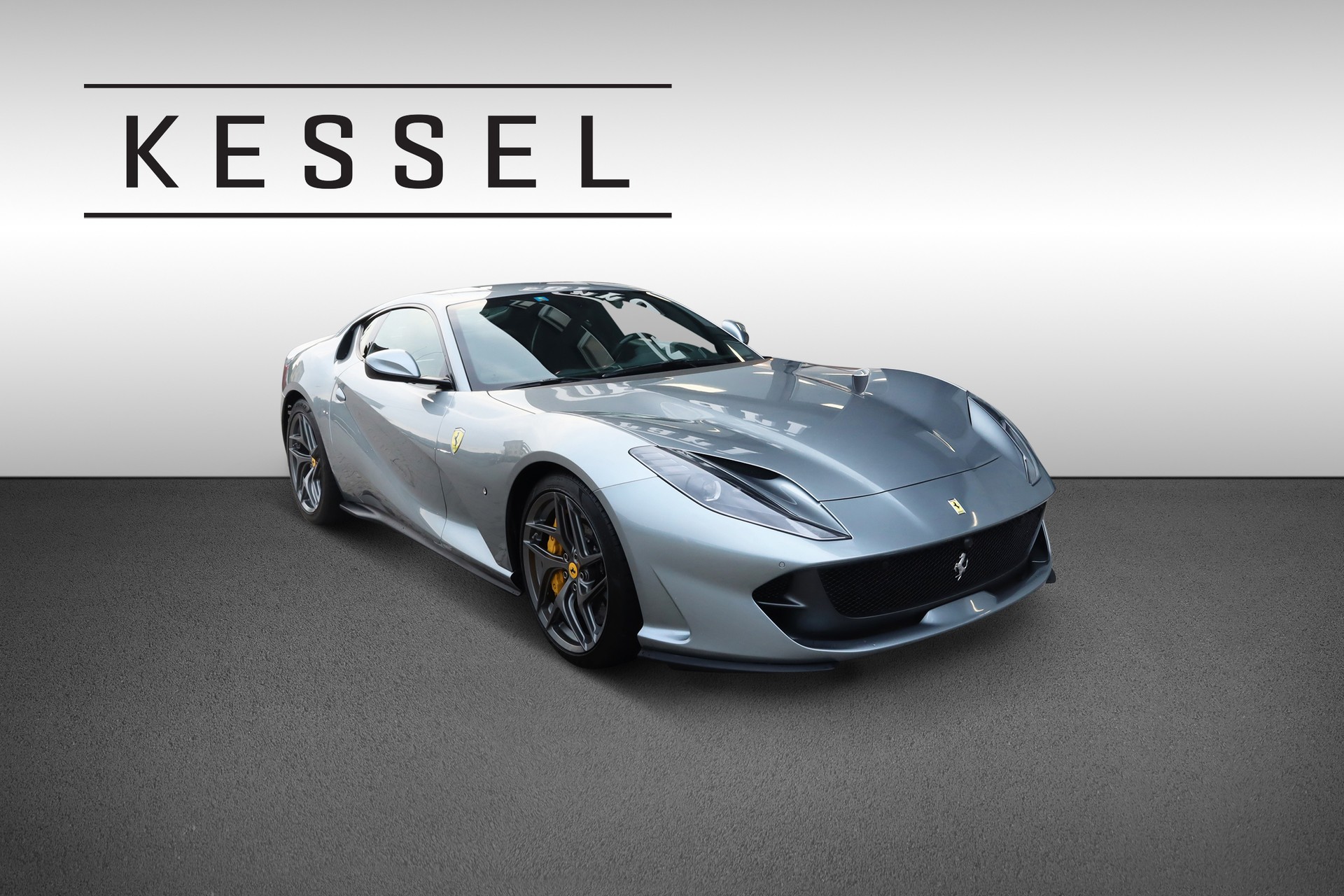 FERRARI 812 Superfast-image-0