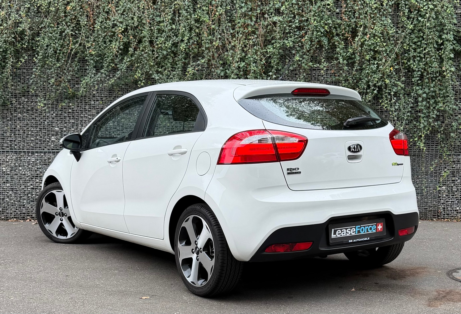 KIA Rio 1.4 CVVT Trend-image-2