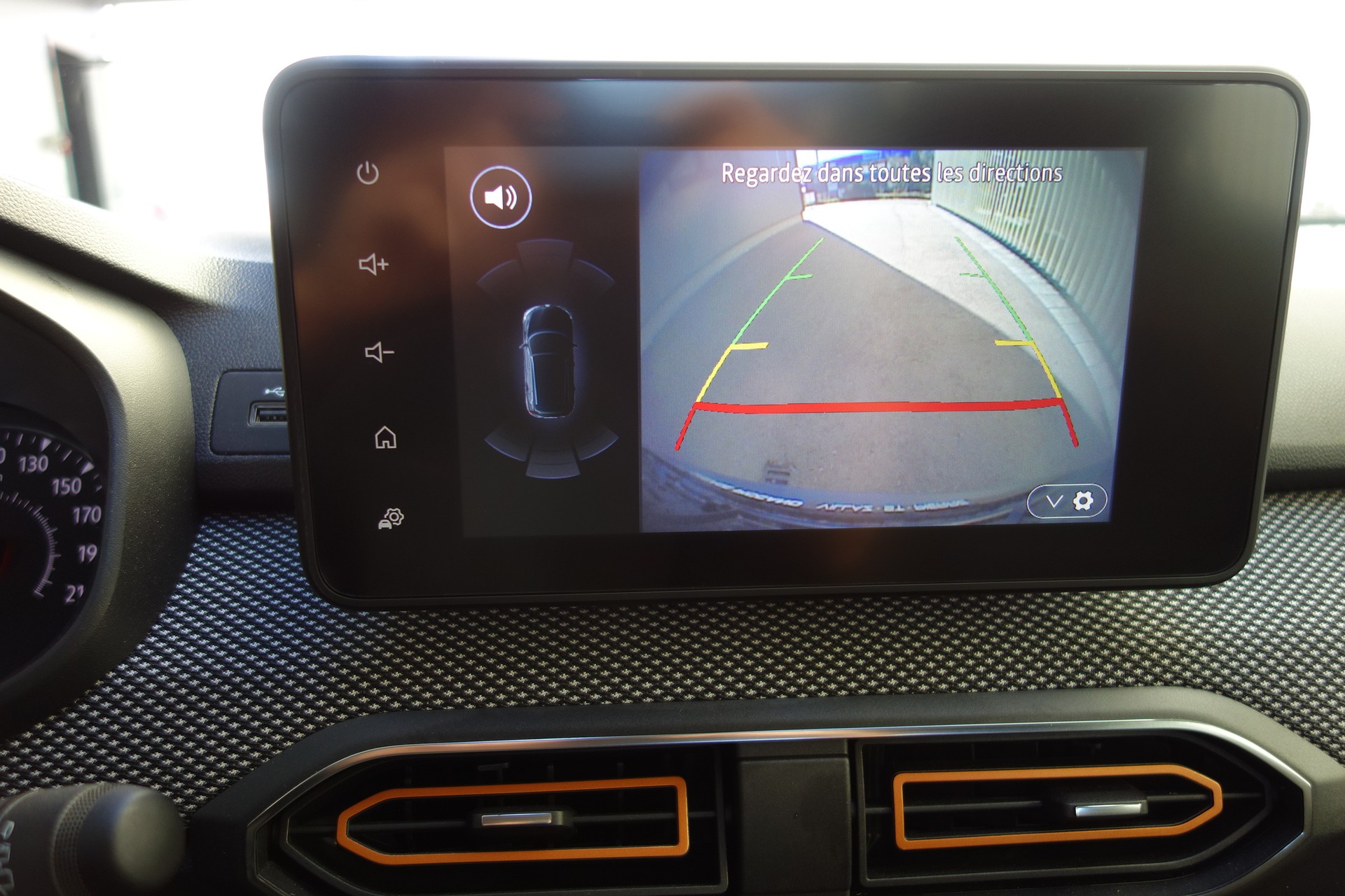 DACIA Sandero Stepway TCe 90 Expression CVT-image-9