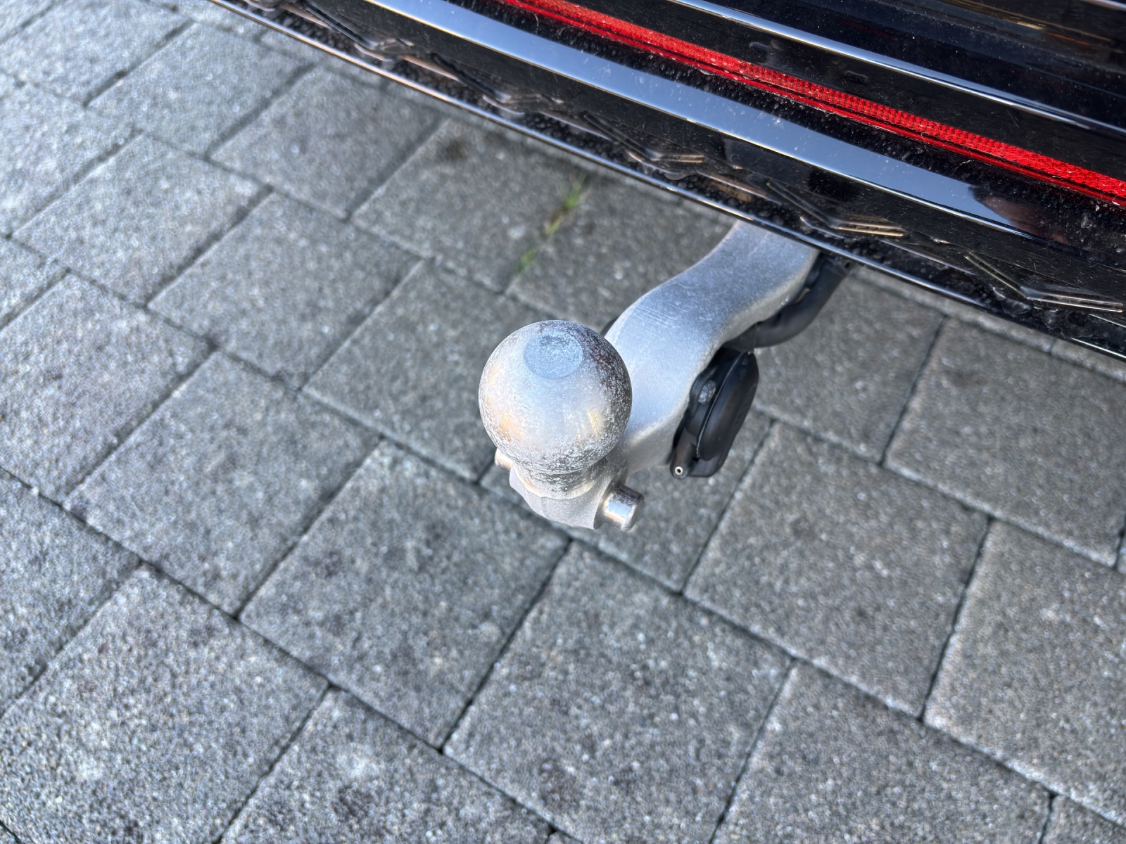 VW New Touareg 3.0 TDI R-Line Tiptronic mit AHK, Luftfahrwek, Allradlenkung & Winterräder-image-9