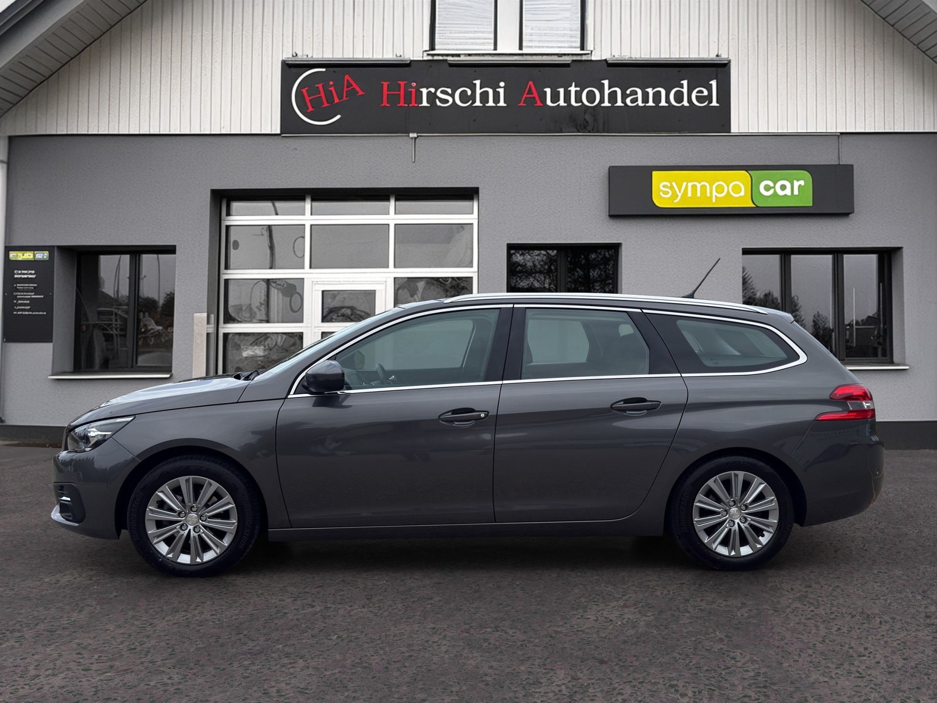 PEUGEOT 308 SW 1.2 Pure Tech Allure EAT8-image-4