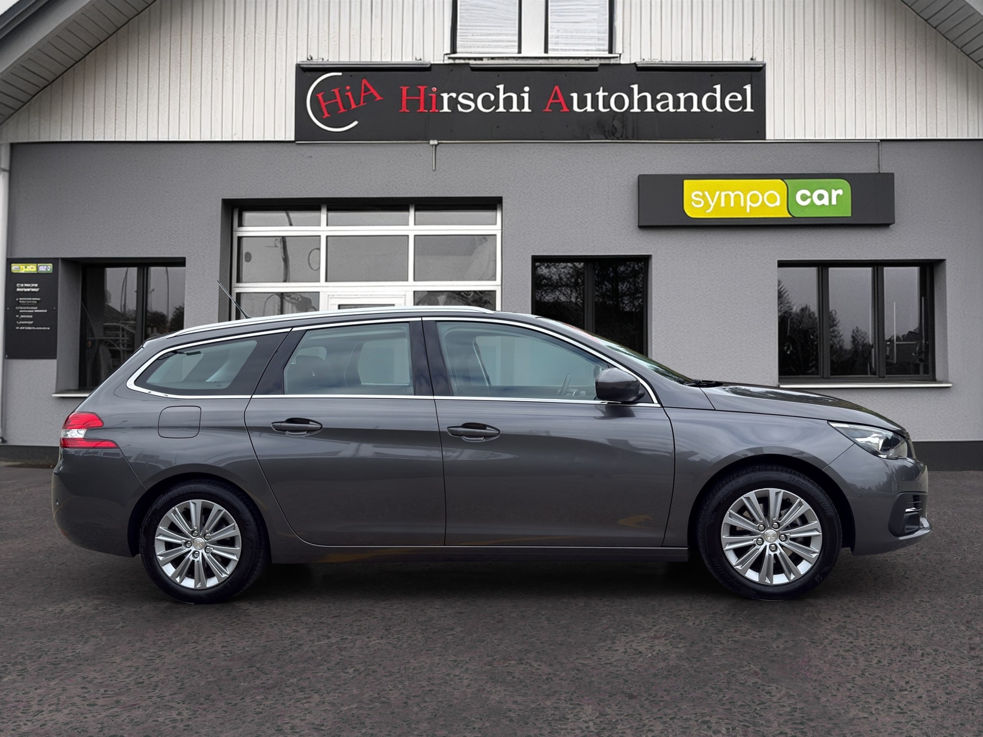 PEUGEOT 308 SW 1.2 Pure Tech Allure EAT8-image-5