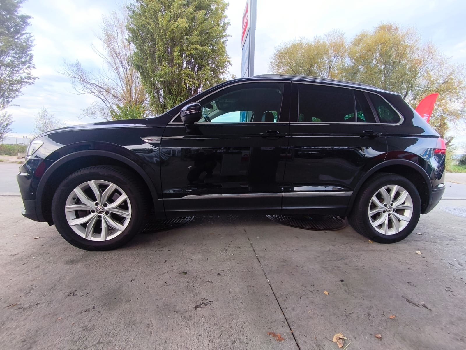 VW Tiguan 2.0TSI Highline 4Motion DSG-image-5