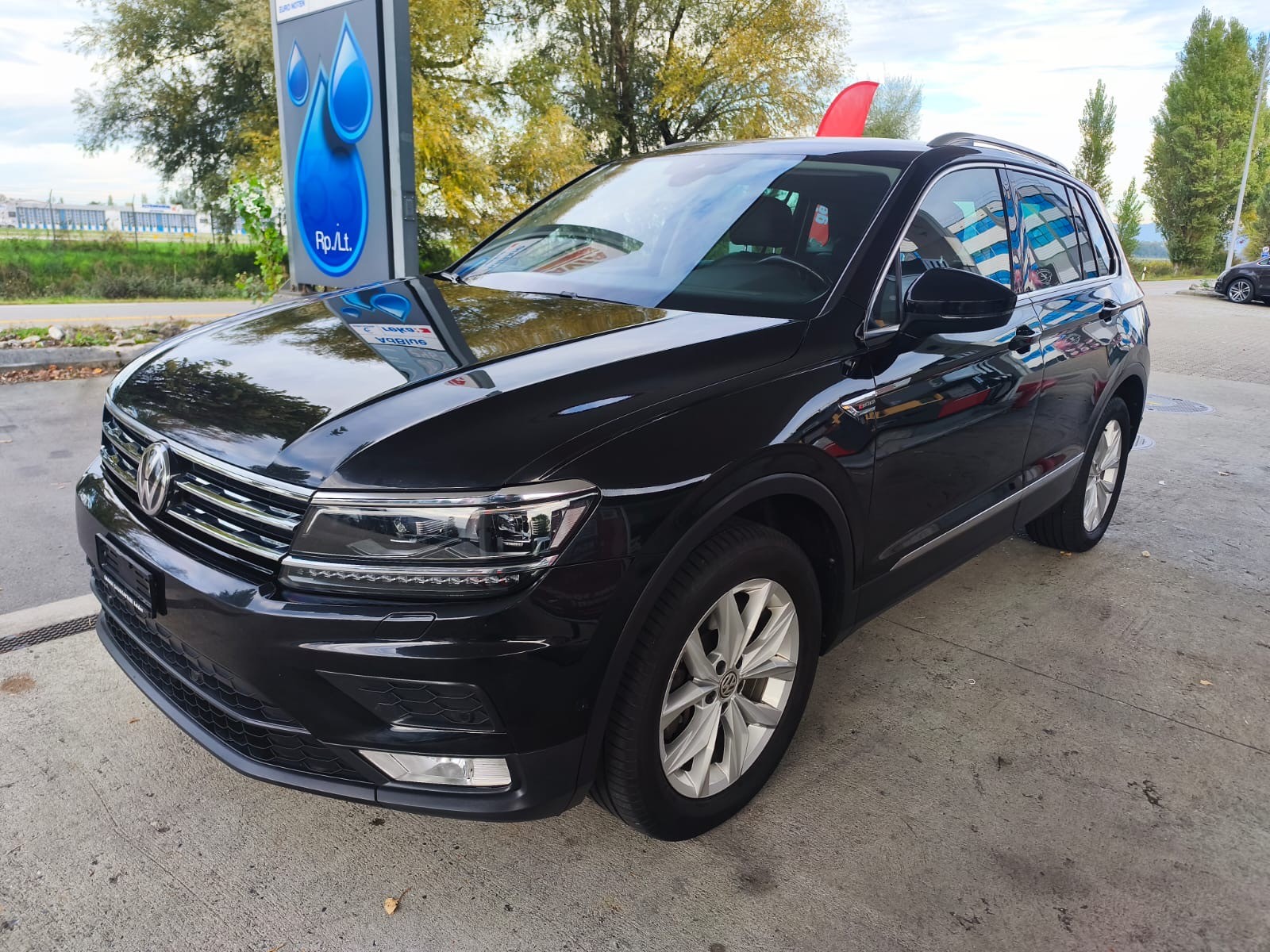 VW Tiguan 2.0TSI Highline 4Motion DSG-image-1