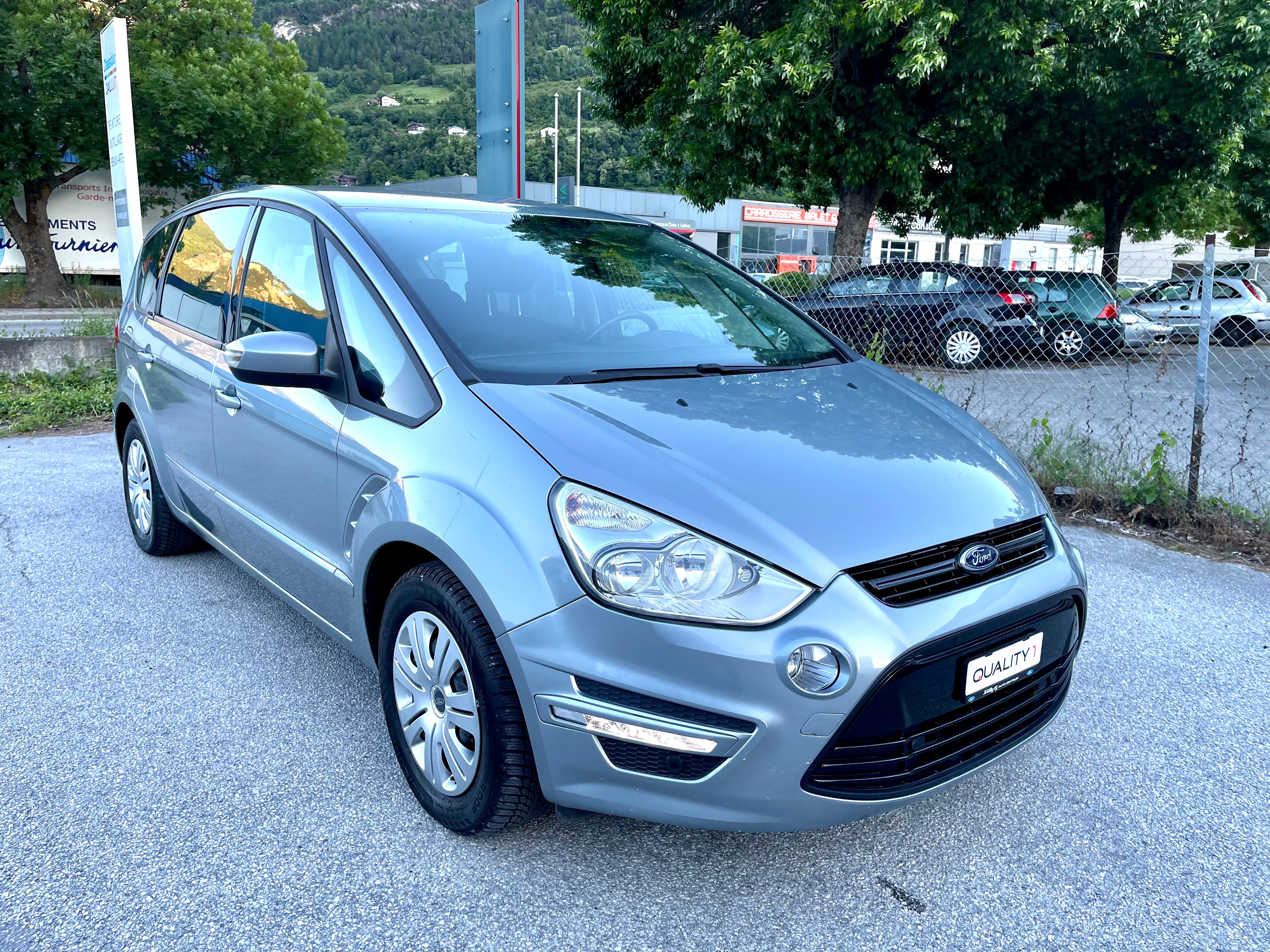 Car photo