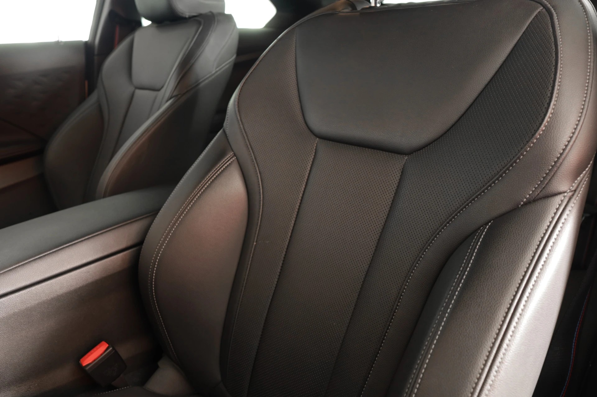 BMW M240i xDrive M Sport Pro Steptronic • Véhicule CH • harman/kardon • Pack aérodynamique M • Châssis adaptatif M-image-10