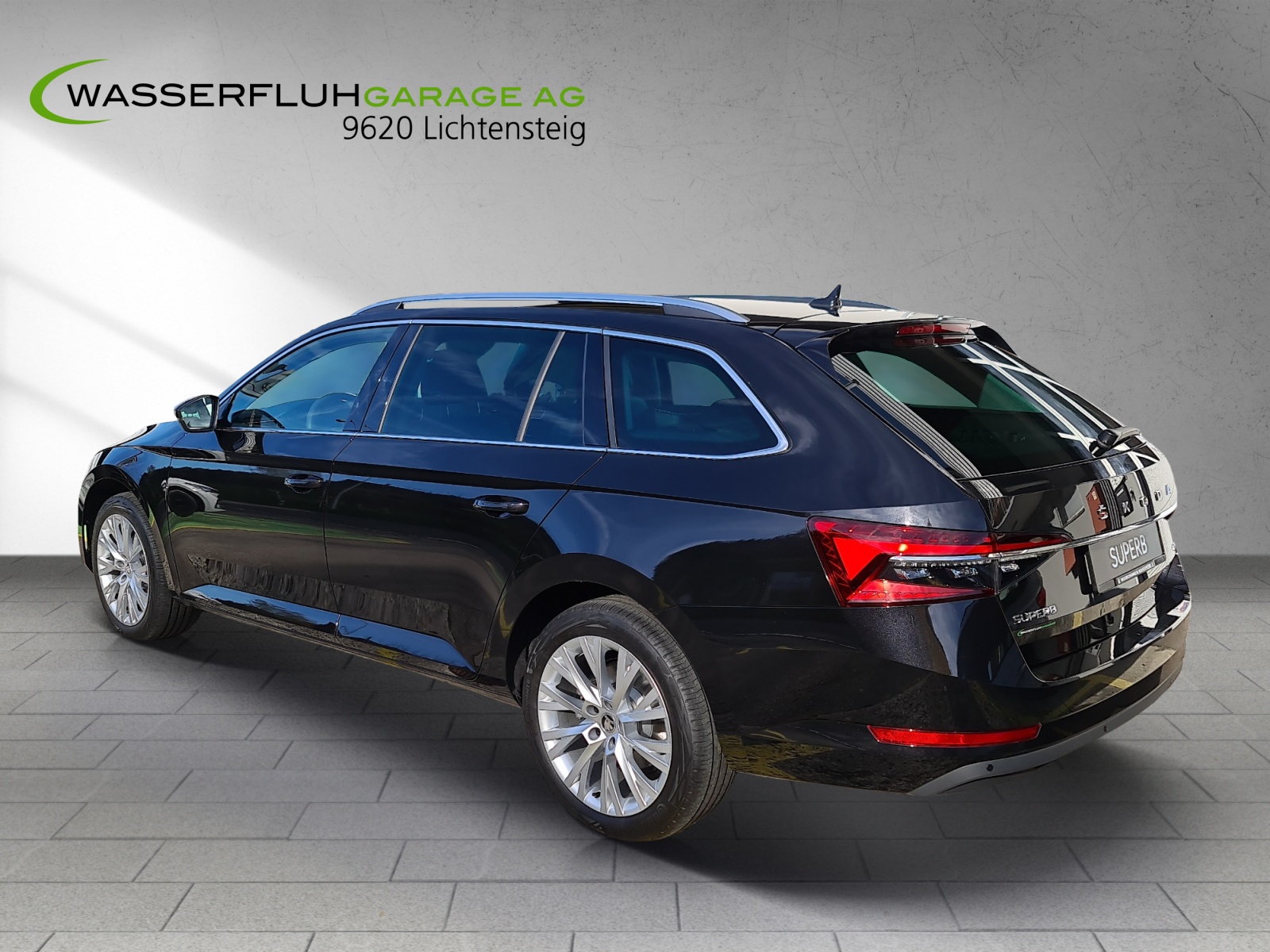 SKODA Superb Combi 2.0 TDi Style 4x4 DSG-image-3