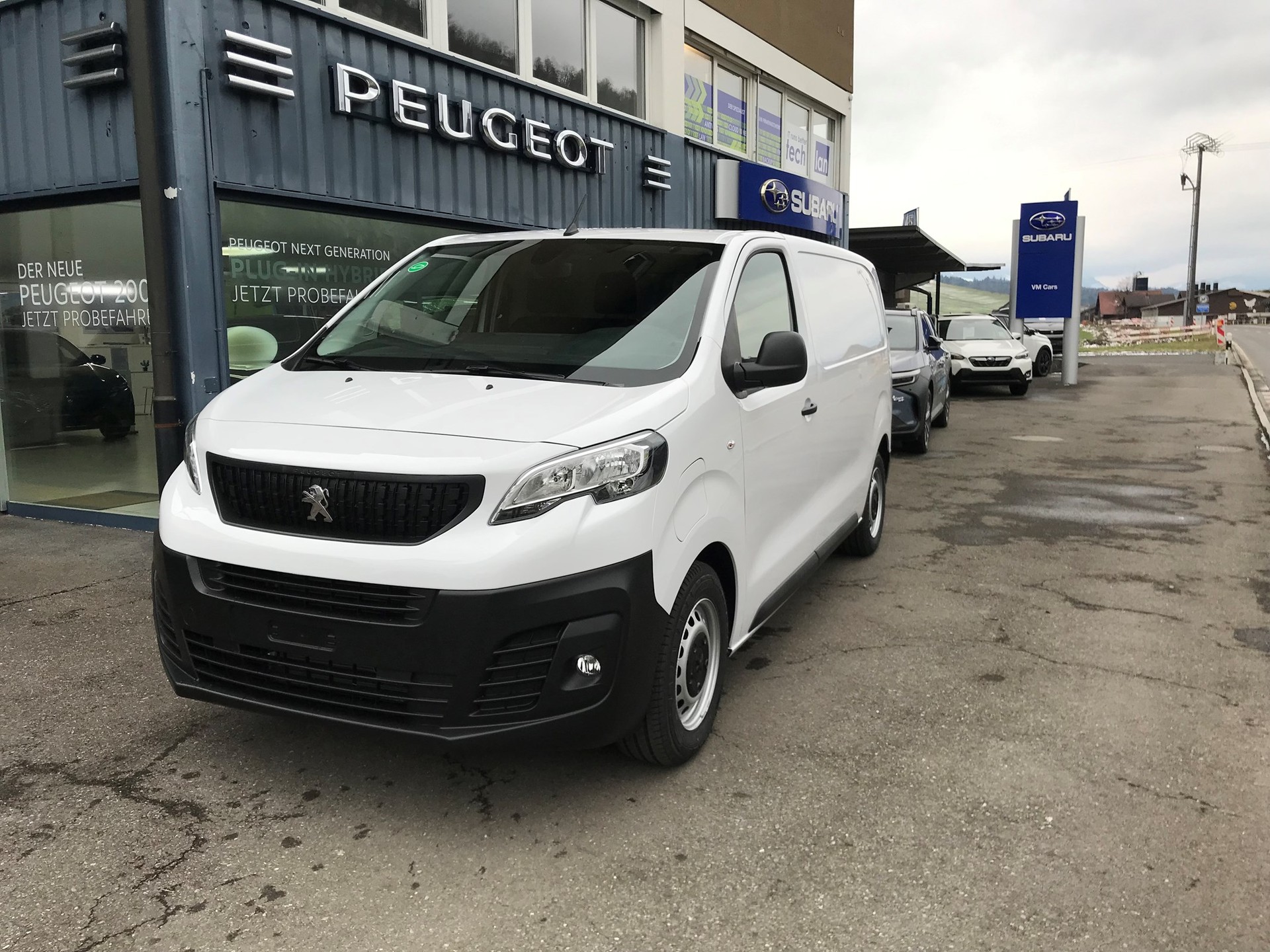 PEUGEOT Expert 75 KWh Premium Standard-image-0
