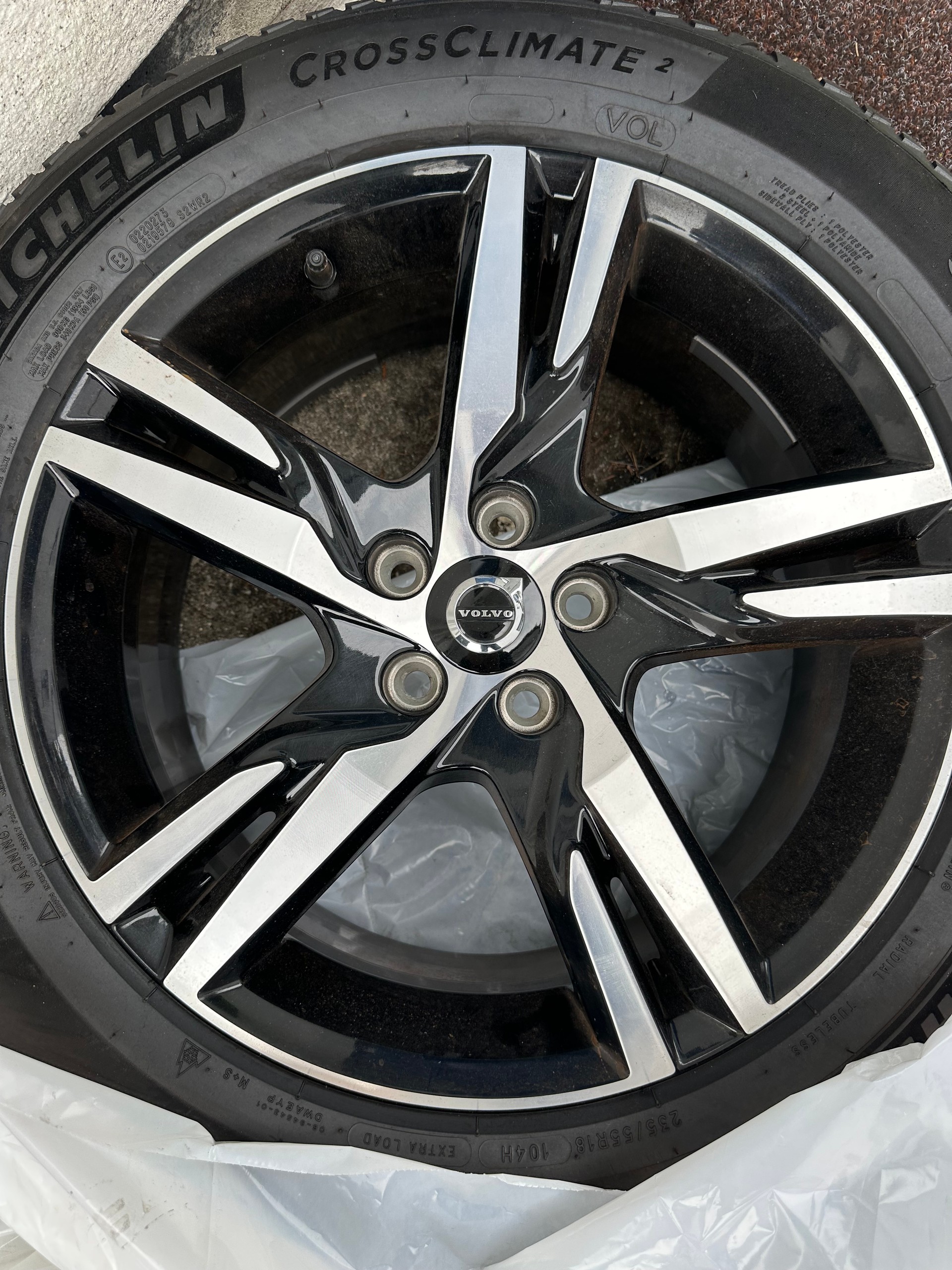 VOLVO XC40 B3 Benzin Mild Hybrid Plus Dark DCT-image-15