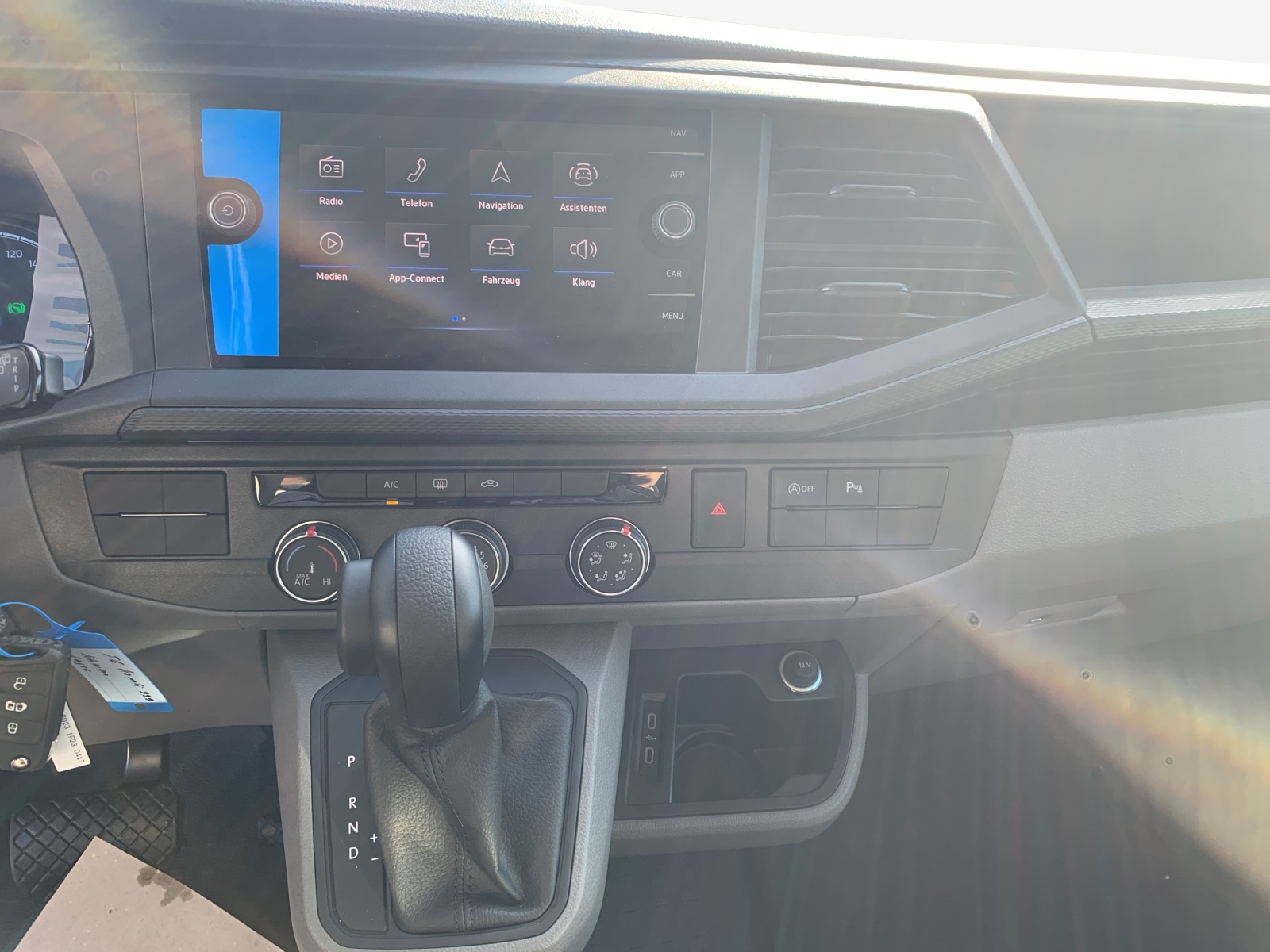 VW T6.1 2.0 TDI DSG-image-10