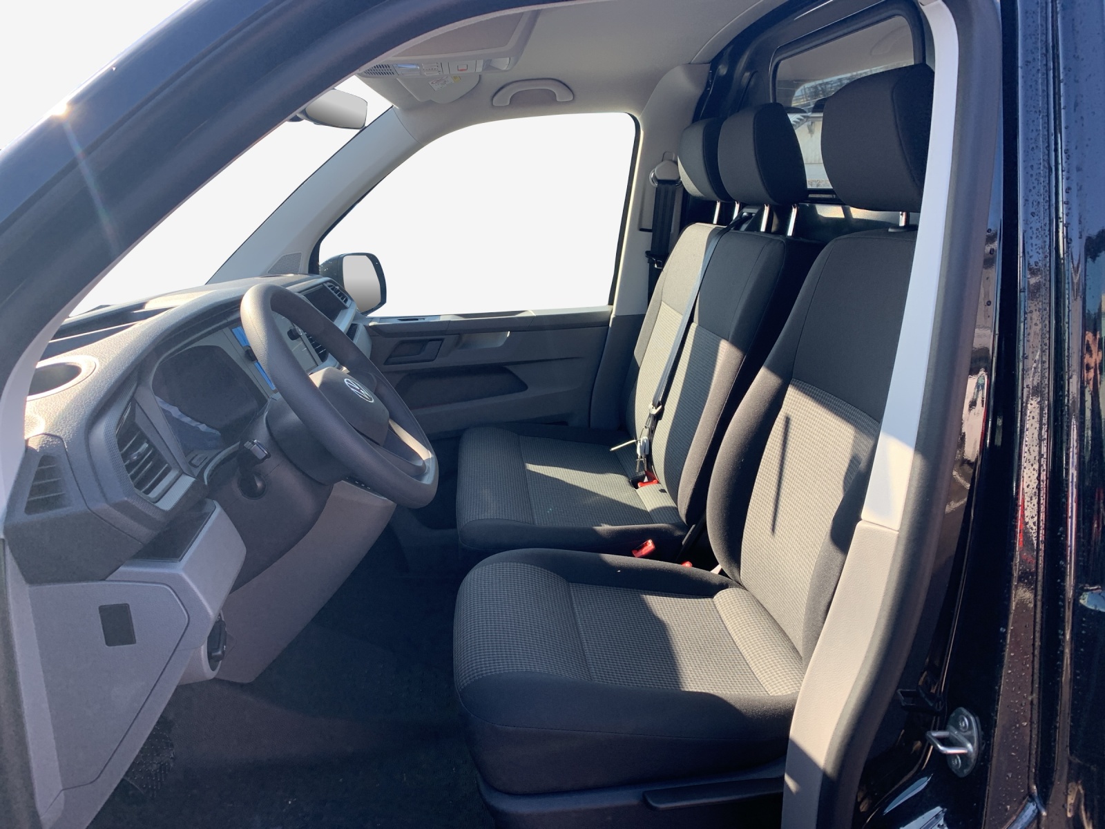 VW T6.1 2.0 TDI DSG-image-7