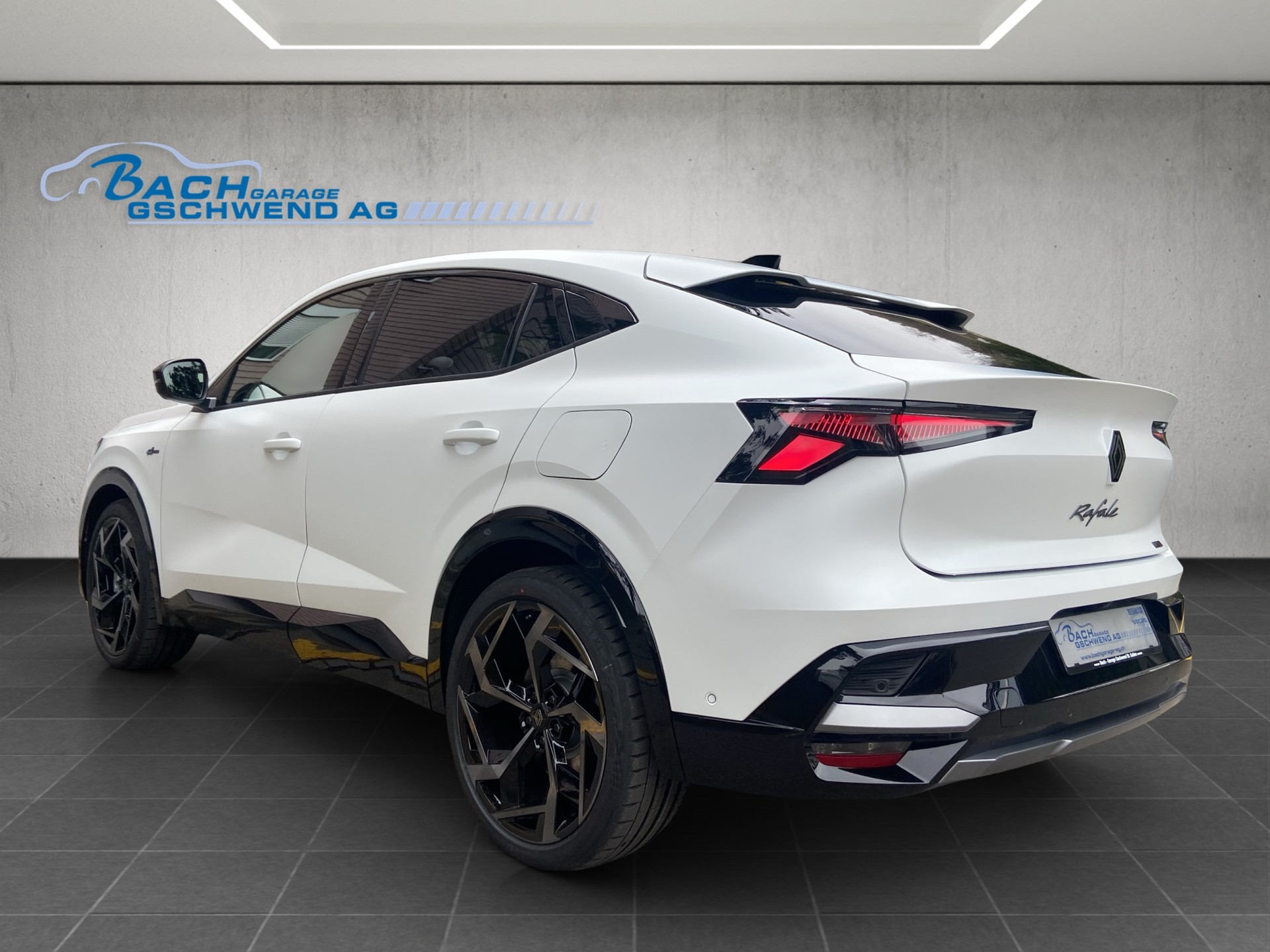 RENAULT Rafale 1.2 E-Tech Plug-in Hybrid 300 4x4 Atelier Alpine-image-4