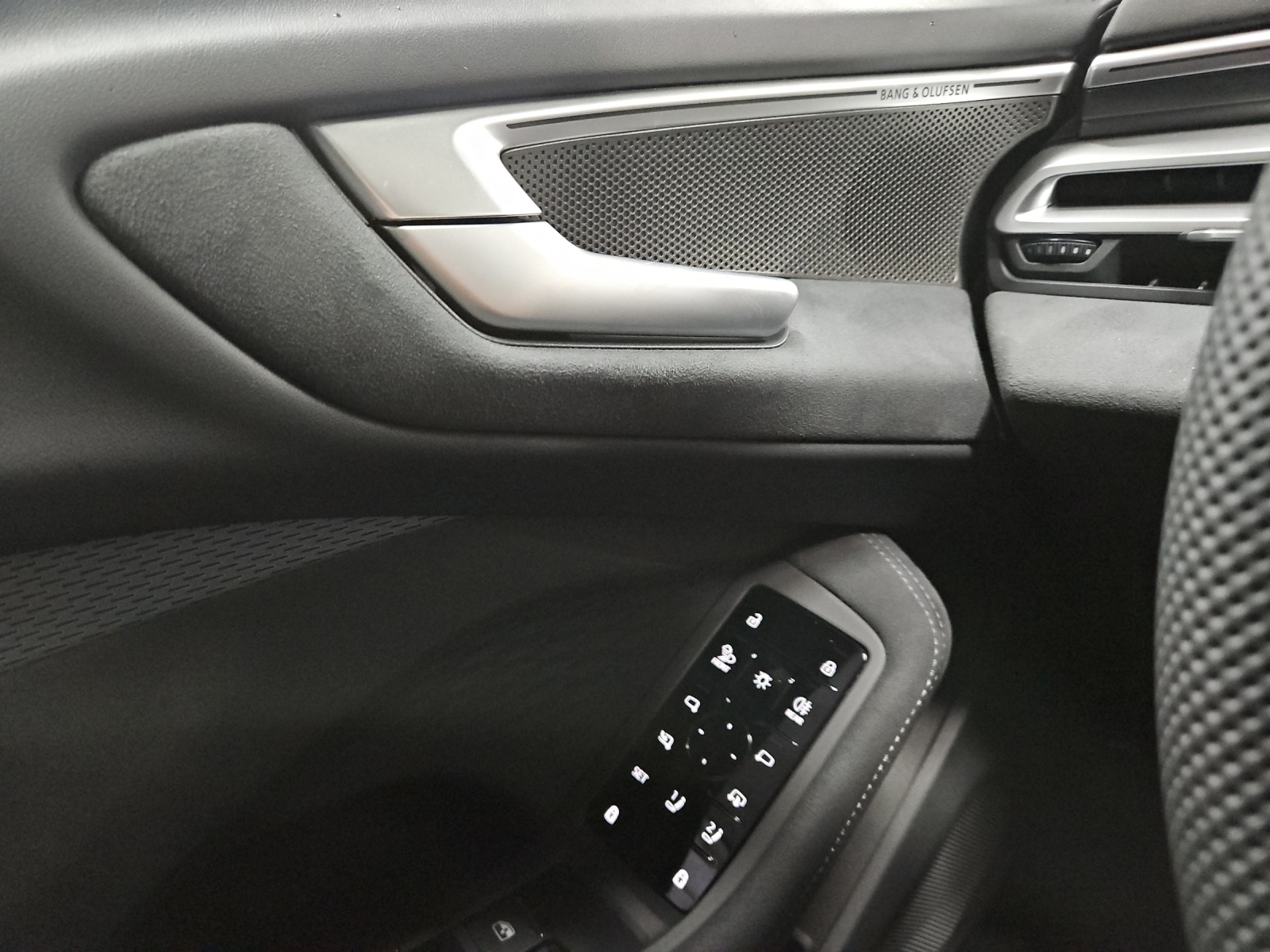 AUDI A5 Avant TFSI quattro 150 kW S tronic-image-14