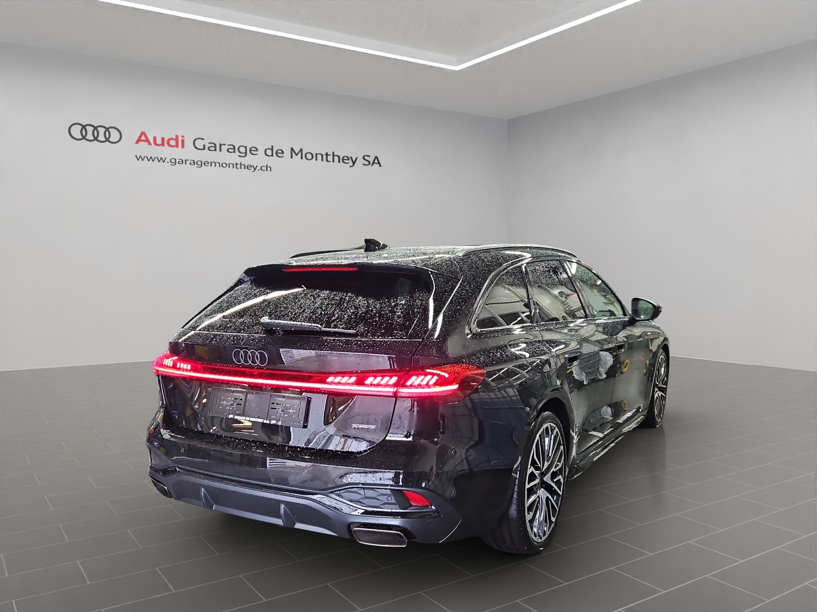 AUDI A5 Avant TFSI quattro 150 kW S tronic-image-3