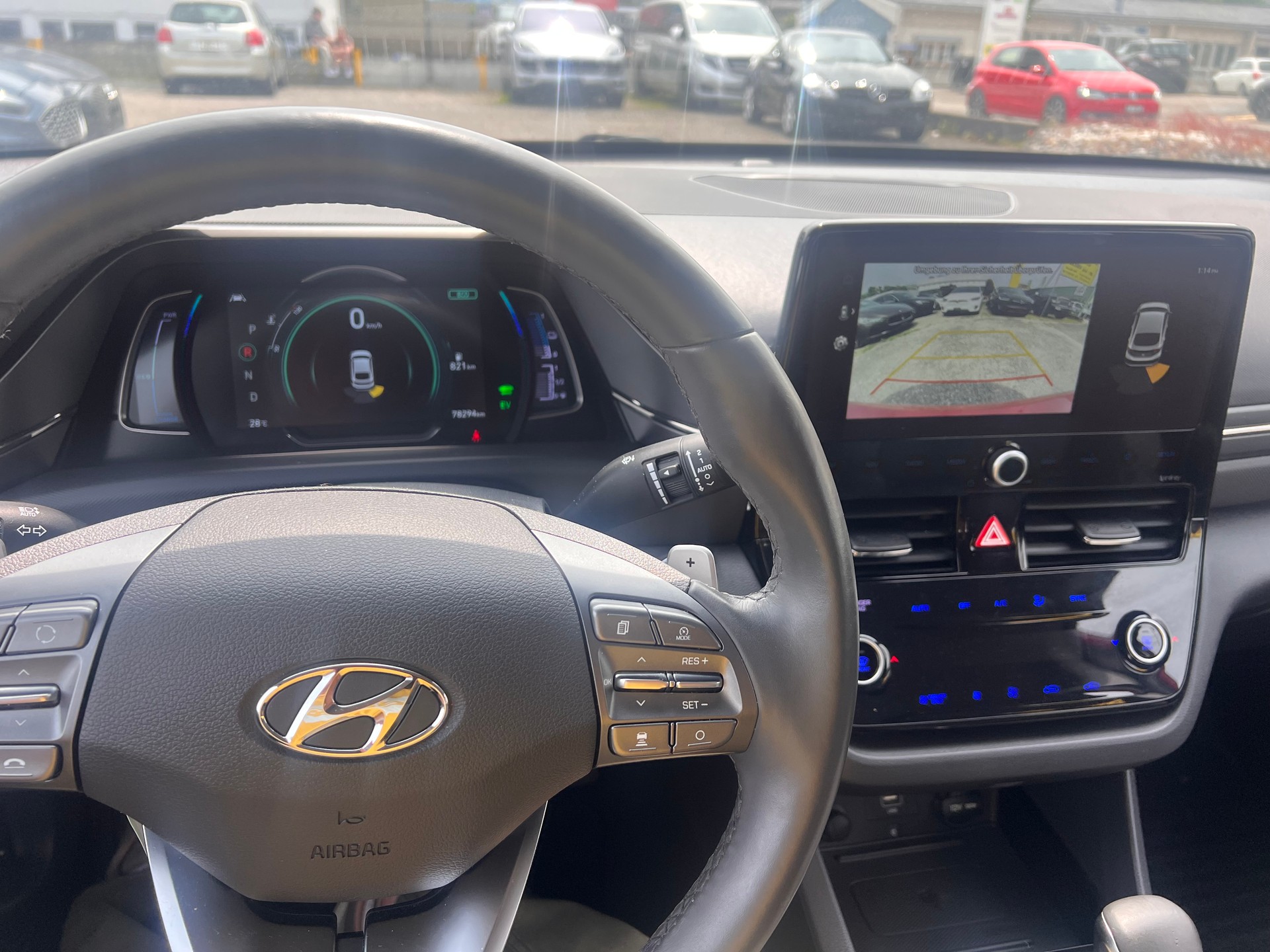 HYUNDAI Ioniq 1.6 GDi Plug in Hybrid Amplia DCT-image-13