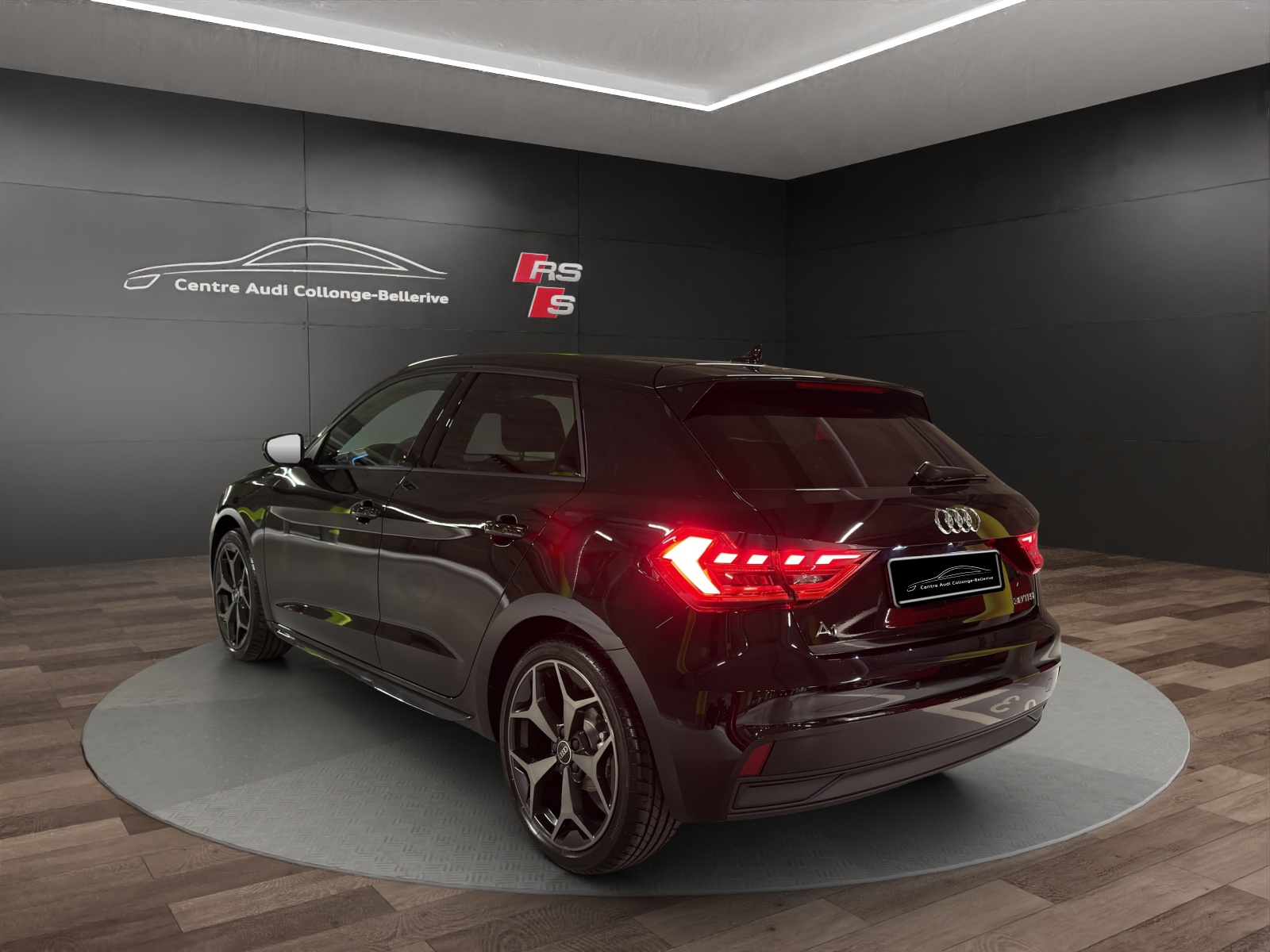 AUDI A1 Sportback 30 TFSI Attraction S-tronic-image-3